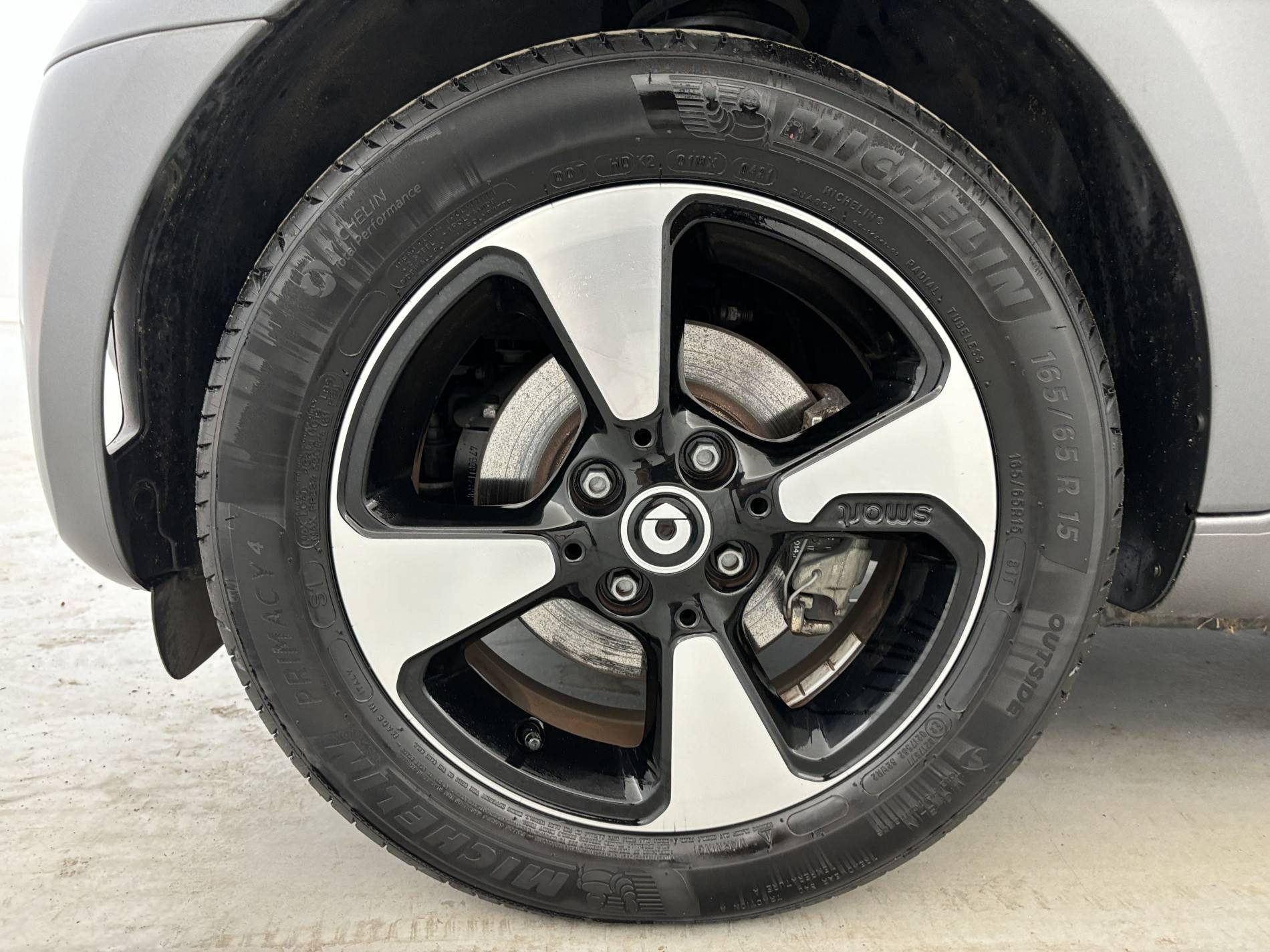 Vente en ligne Smart ForTwo Coupe Fortwo Coupé 82 ch au prix de 14 970 €