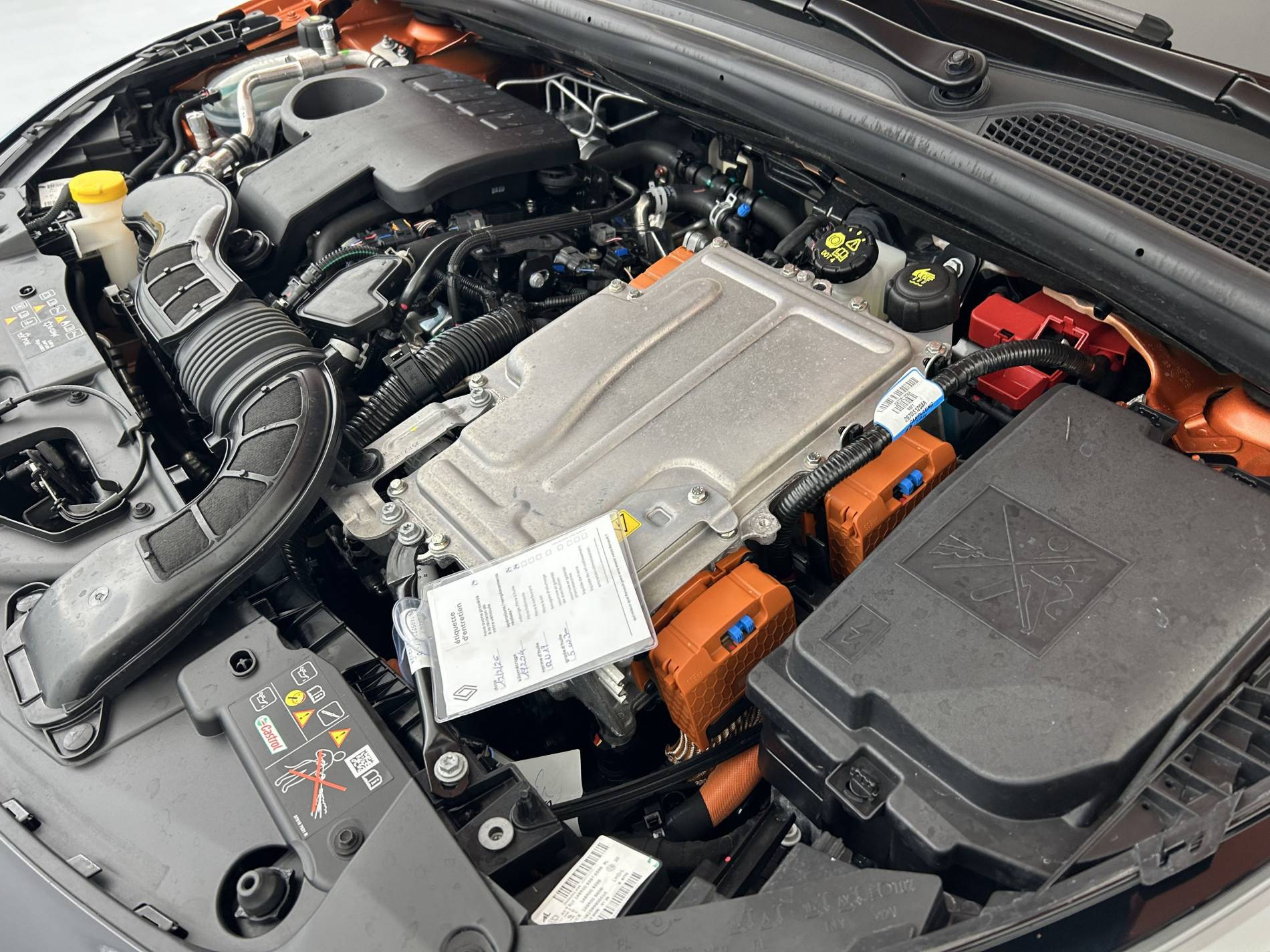 Vente en ligne Renault Clio 5 Clio E-Tech full hybrid 145 ch GSR2 au prix de 18 490 €