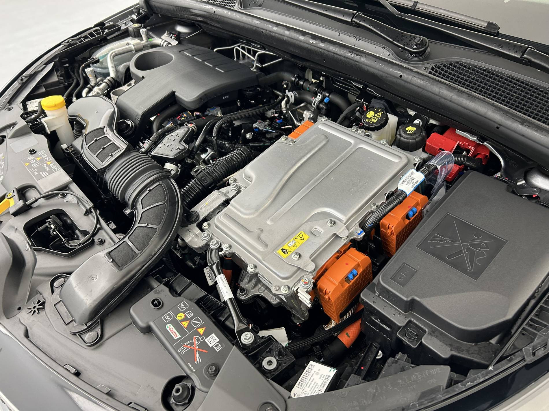 Vente en ligne Renault Clio 5 Clio E-Tech full hybrid 145 ch GSR2 au prix de 19 690 €