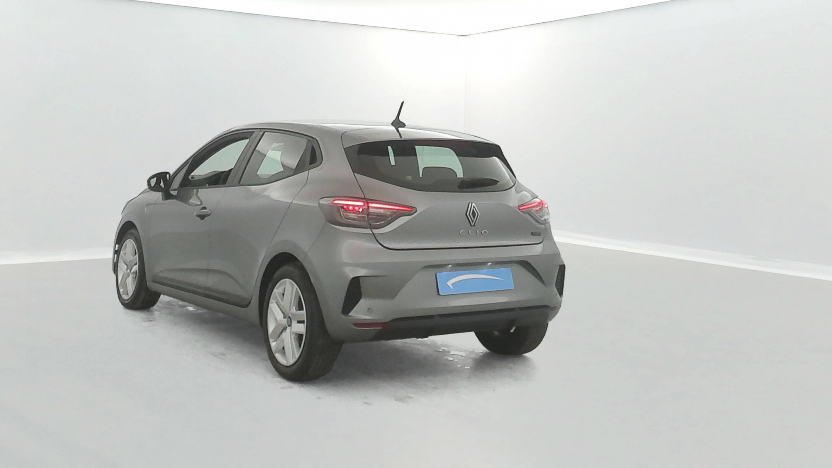 Vente en ligne Renault Clio 5 Clio E-Tech full hybrid 145 ch GSR2 au prix de 19 690 €