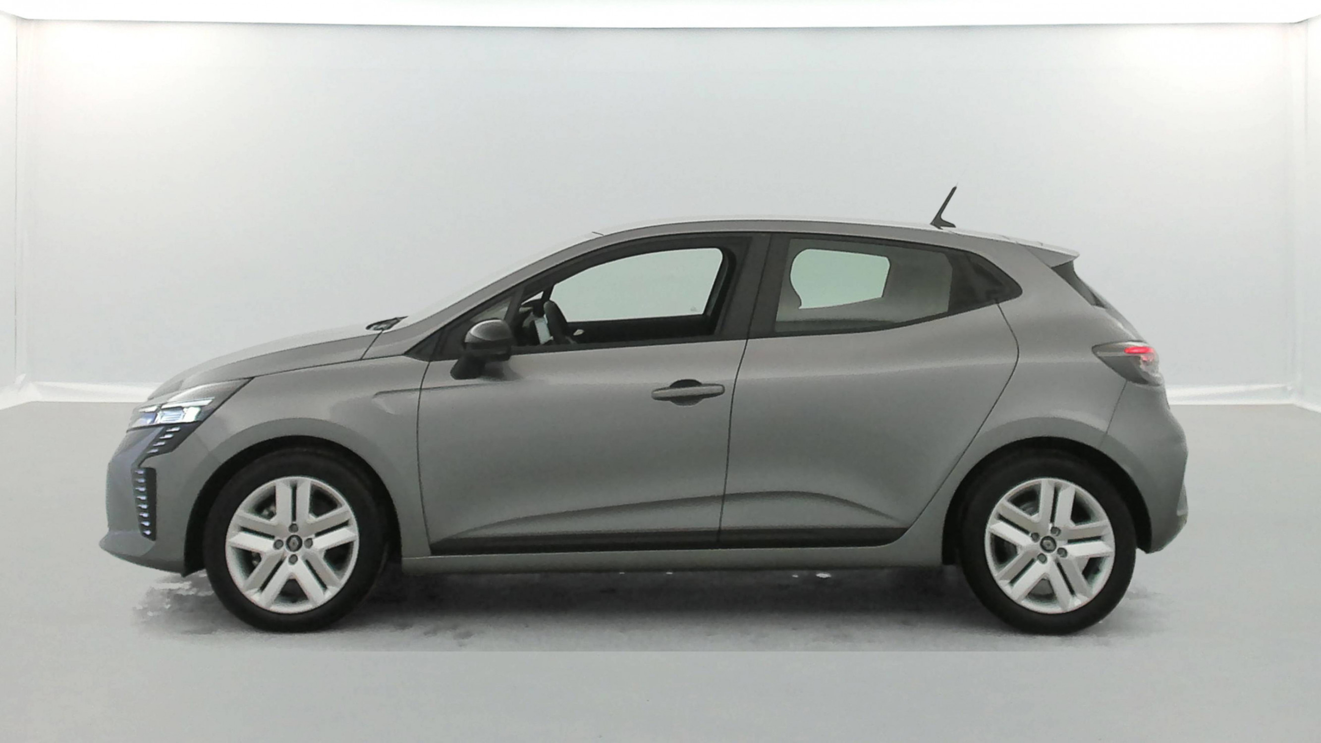 Renault Clio 5 Clio E-Tech full hybrid 145 ch GSR2 occasion de 2025 en vente à Auray
