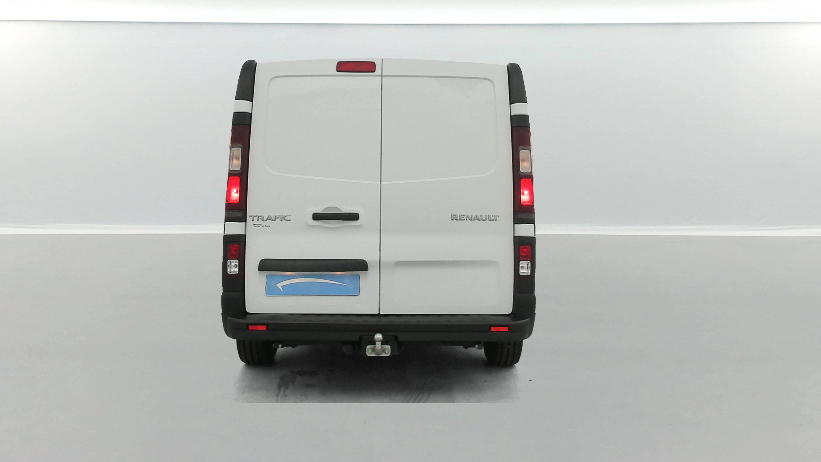 Vente en ligne Renault Trafic 3 Fourgon TRAFIC FGN L1H1 1000 KG DCI 95 E6 STOP&START au prix de 13 990 €