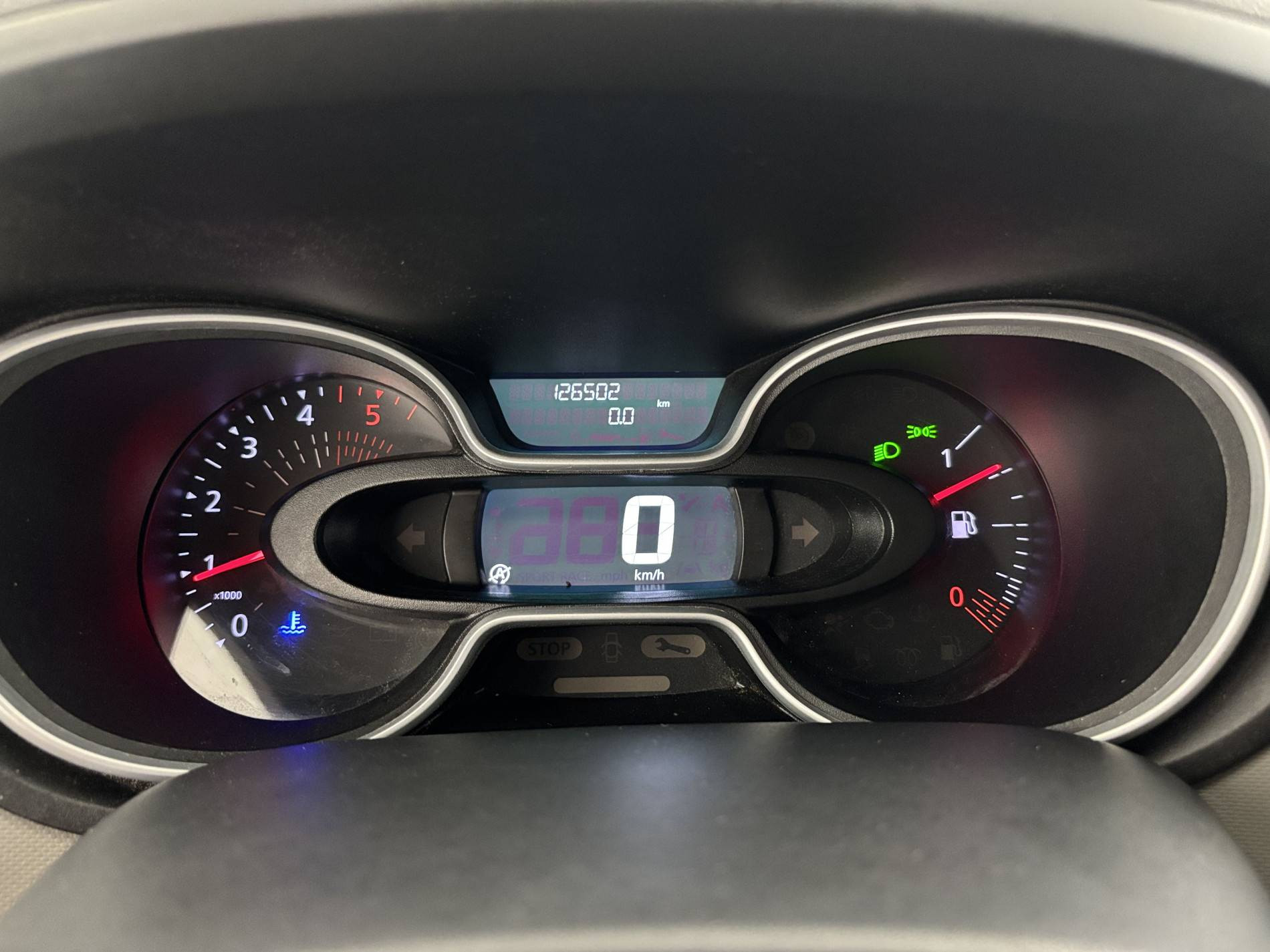 Vente en ligne Renault Trafic 3 Fourgon TRAFIC FGN L1H1 1000 KG DCI 95 E6 STOP&START au prix de 13 990 €