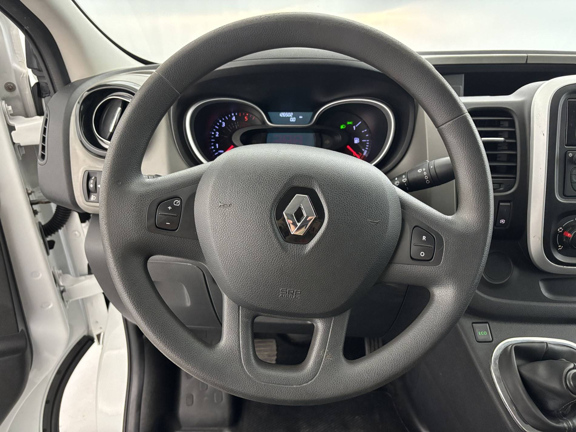 Vente en ligne Renault Trafic 3 Fourgon TRAFIC FGN L1H1 1000 KG DCI 95 E6 STOP&START au prix de 13 990 €