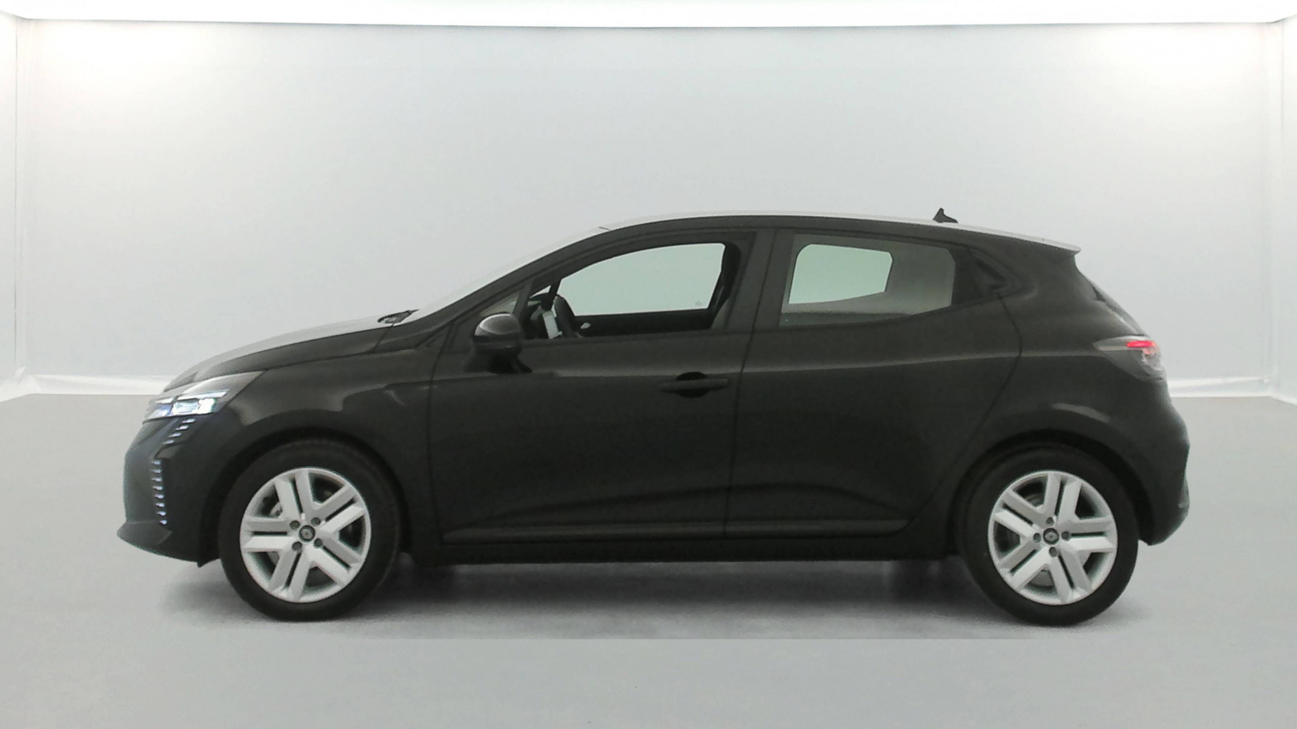 Renault Clio 5 Clio E-Tech full hybrid 145 ch GSR2 occasion de 2025 en vente à Auray
