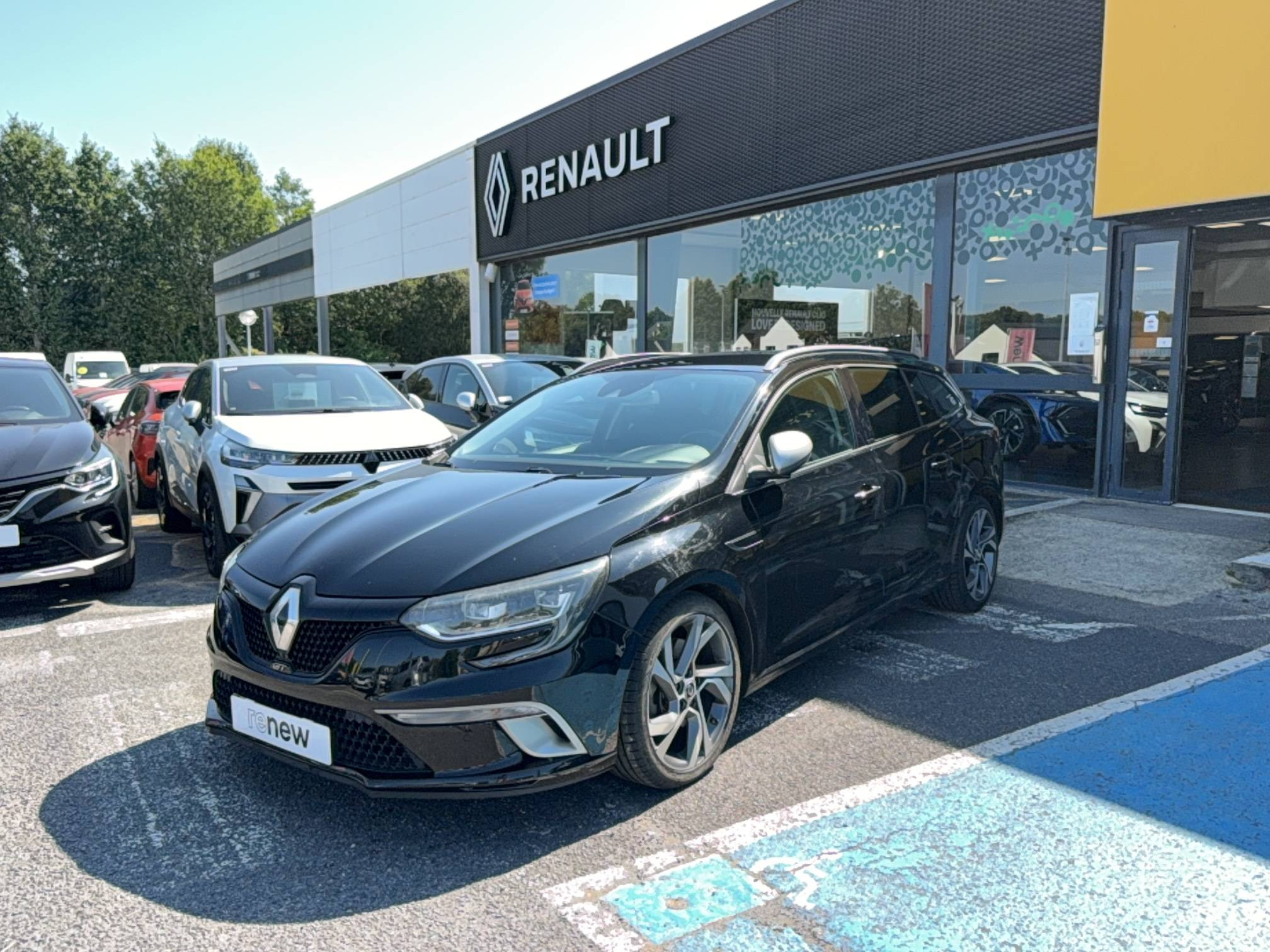 Renault Megane 4 Estate Mégane IV Estate dCi 165 Energy EDC occasion de 2018 en vente à Auray