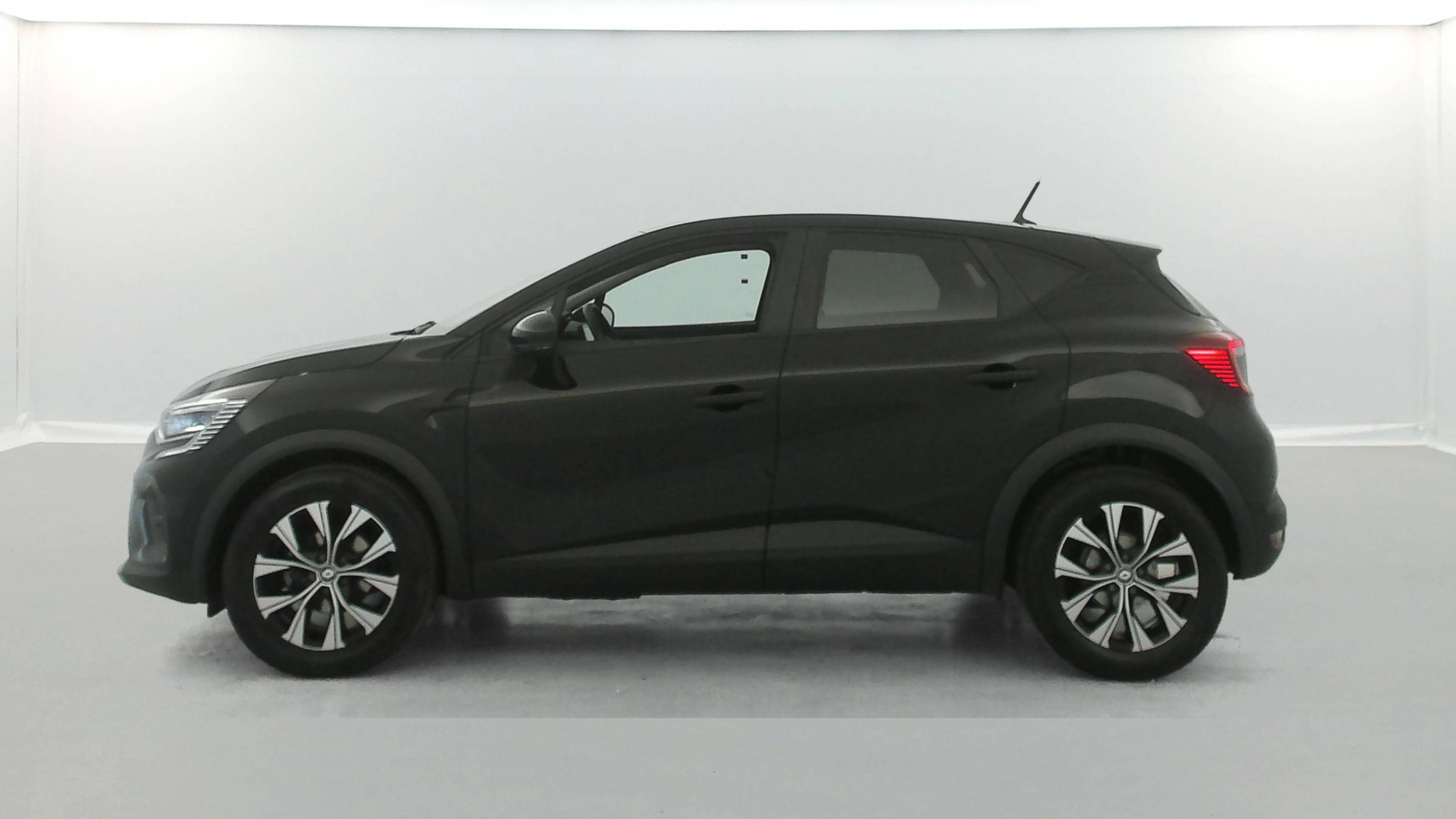 Renault Captur  TCe 90 occasion de 2024 en vente à Auray