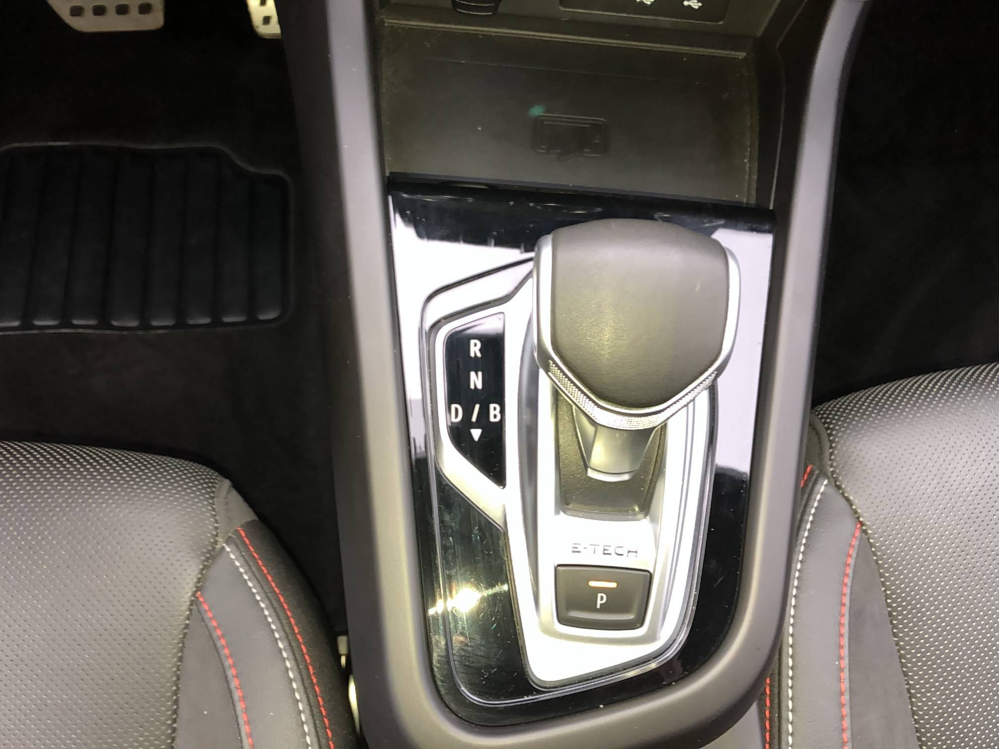 Vente en ligne Renault Arkana  E-Tech 145 - 21B au prix de 21 990 €