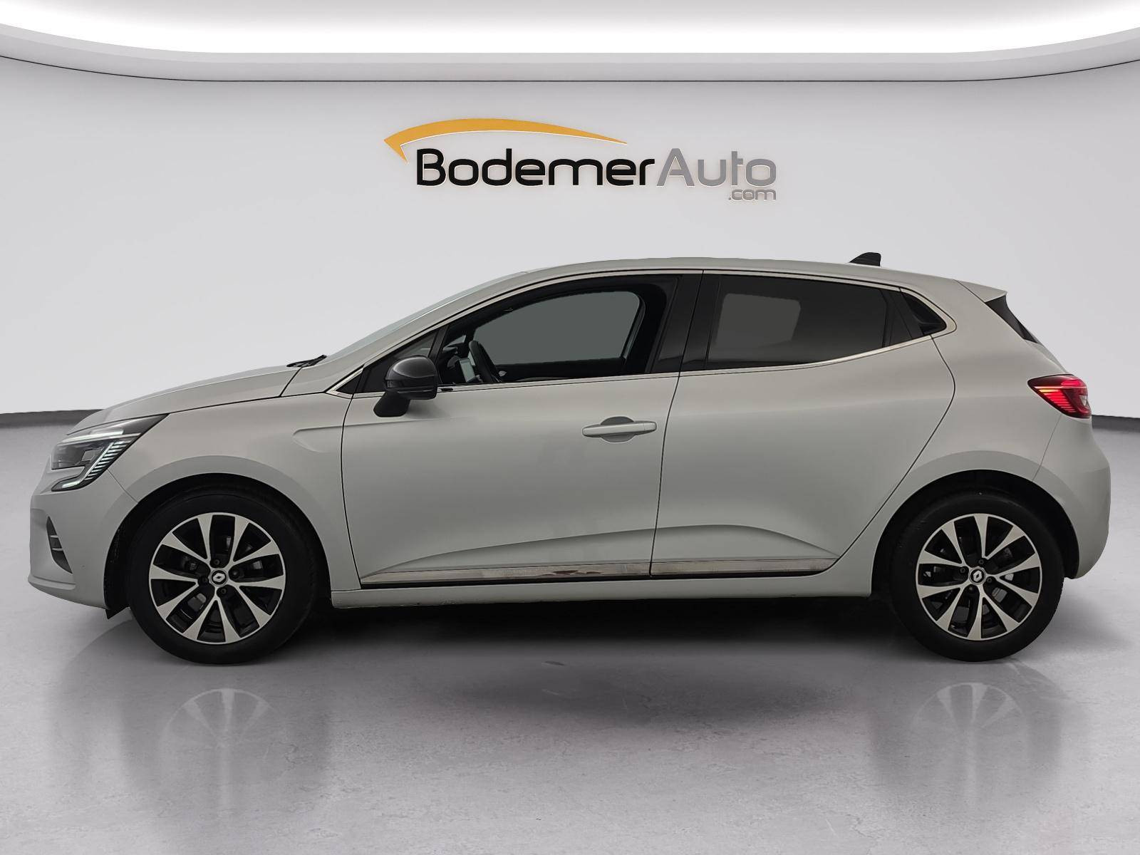 Renault Clio 5 Clio TCe 90 occasion de 2023 en vente à Auray