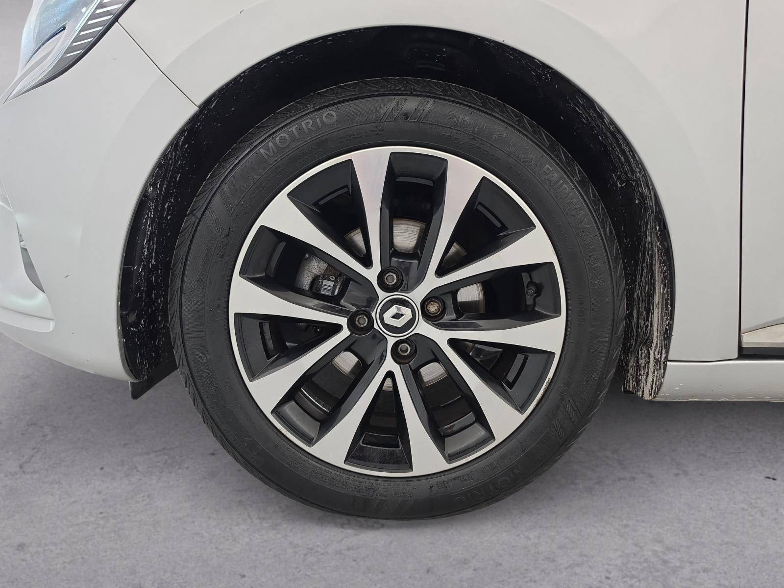 Vente en ligne Renault Clio 5 Clio TCe 90 au prix de 14 490 €