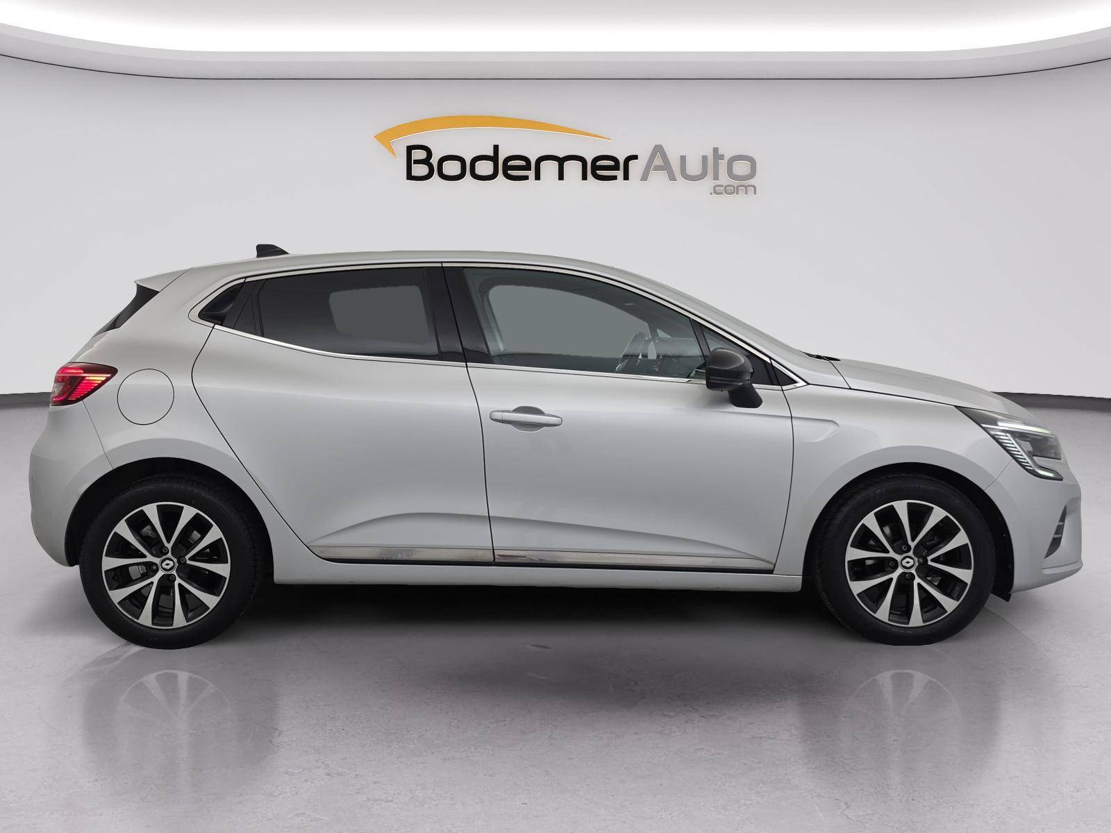 Vente en ligne Renault Clio 5 Clio TCe 90 au prix de 14 490 €