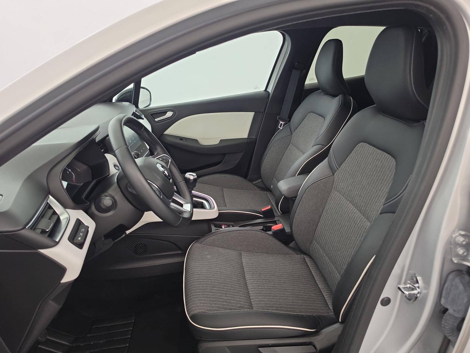 Vente en ligne Renault Clio 5 Clio TCe 90 au prix de 14 490 €