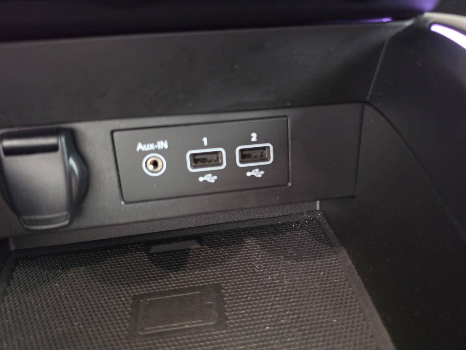 Vente en ligne Renault Clio 5 Clio E-Tech 140 - 21N au prix de 19 570 €