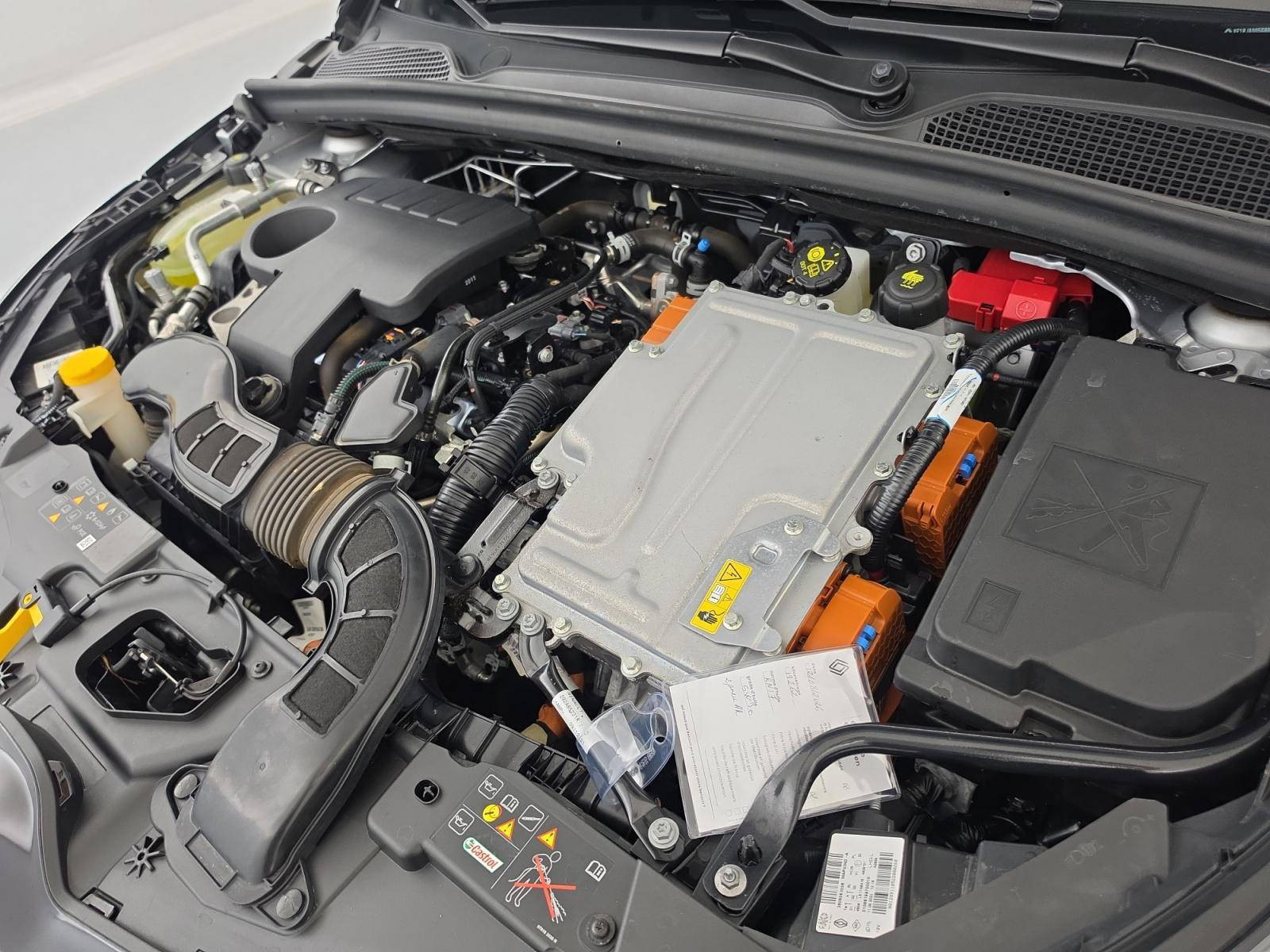 Vente en ligne Renault Clio 5 Clio E-Tech 140 - 21N au prix de 19 570 €