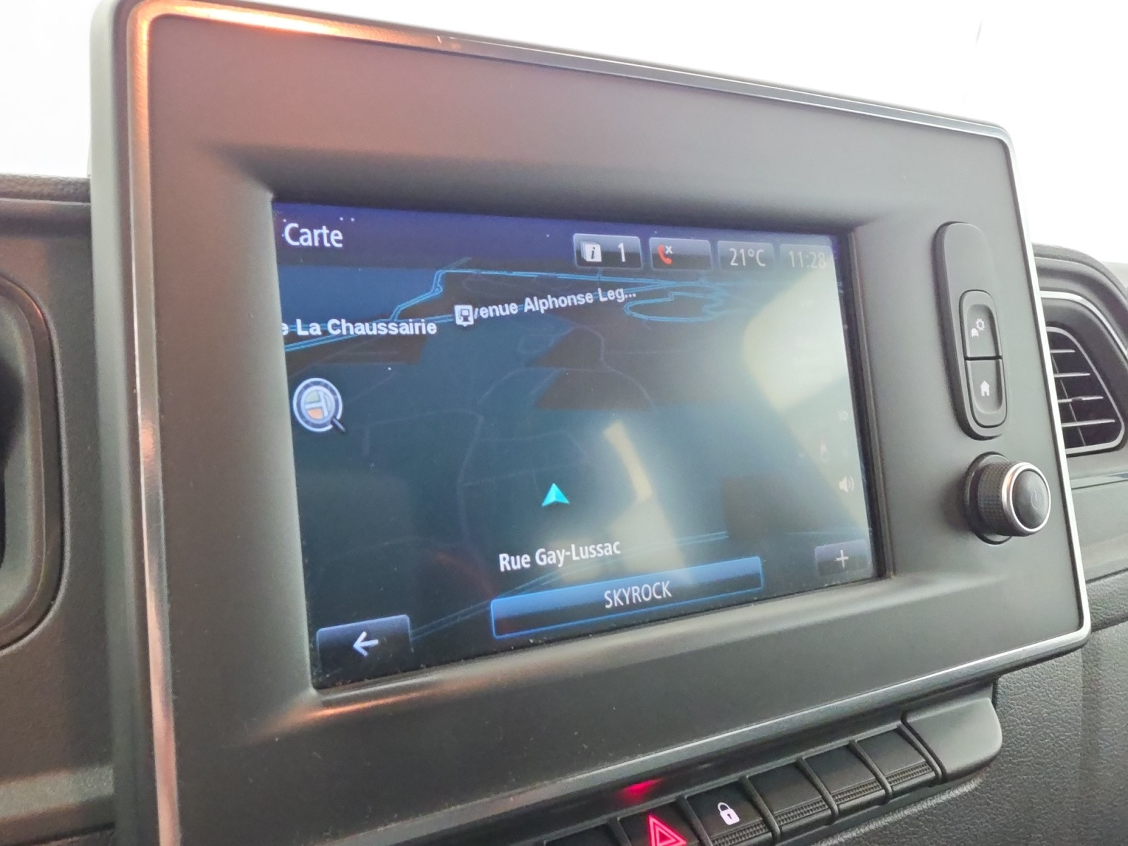 Vente en ligne Renault Master Benne MASTER BS TRAC F3500 L2 DCI 135 au prix de 24 990 €