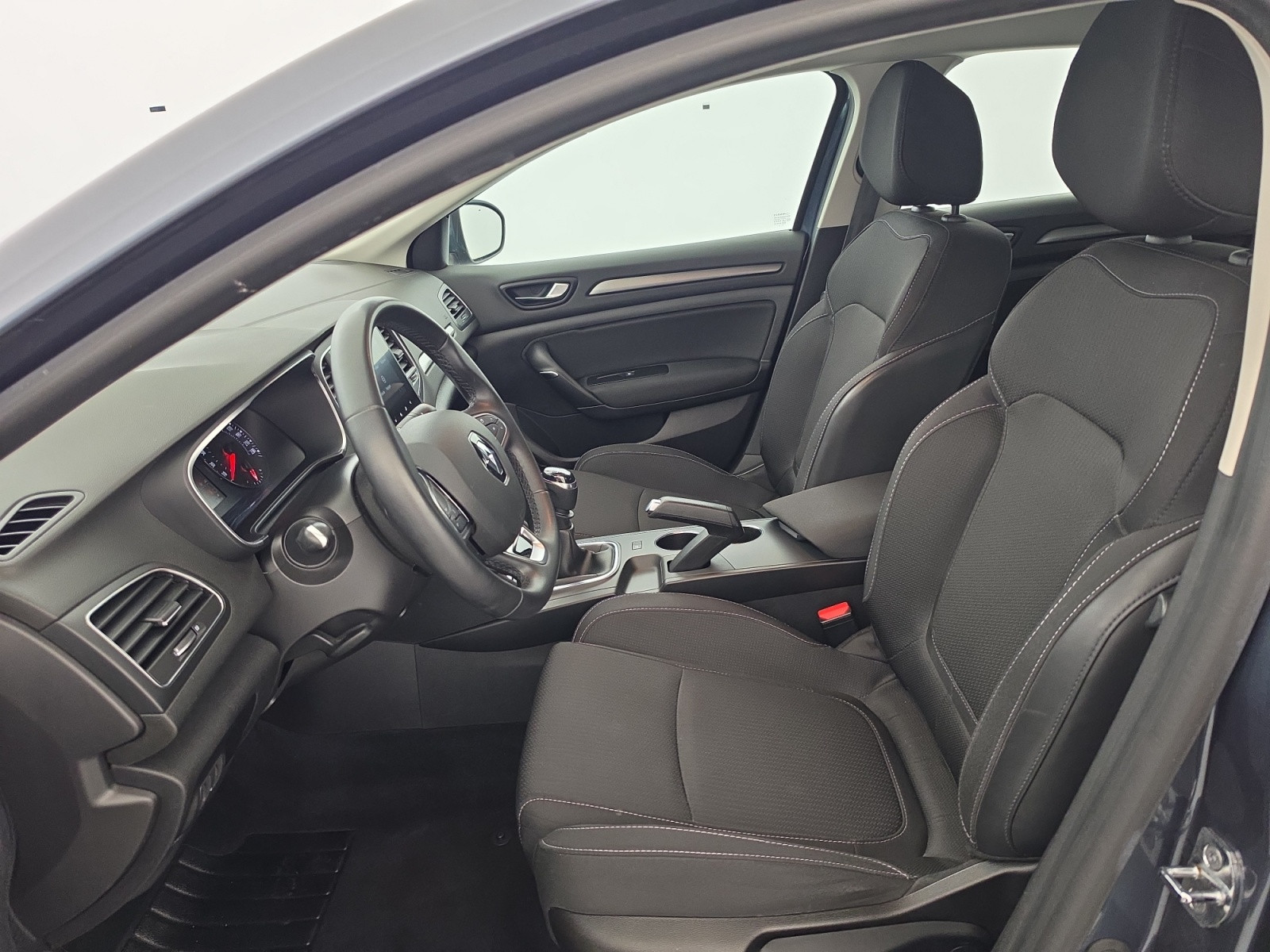Vente en ligne Renault Megane 4 Mégane IV Berline Blue dCi 115 - 21N au prix de 15 490 €