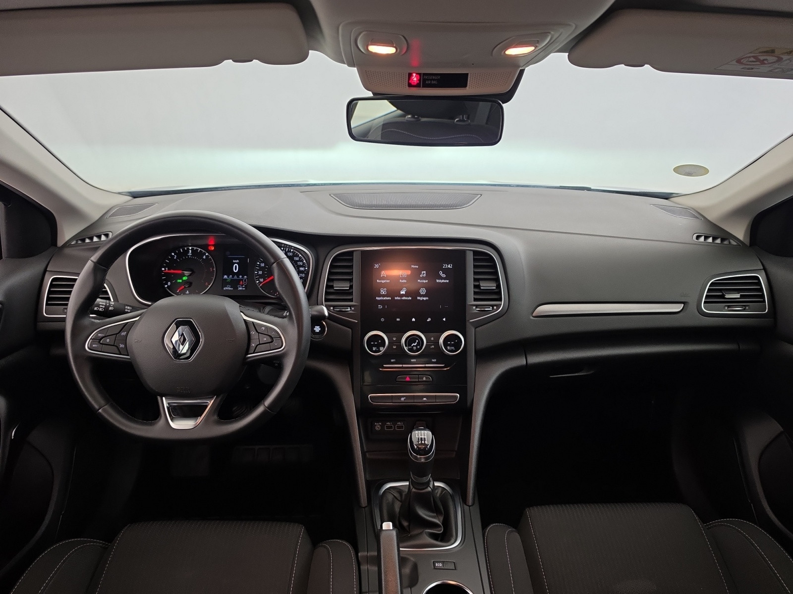 Vente en ligne Renault Megane 4 Mégane IV Berline Blue dCi 115 - 21N au prix de 15 490 €