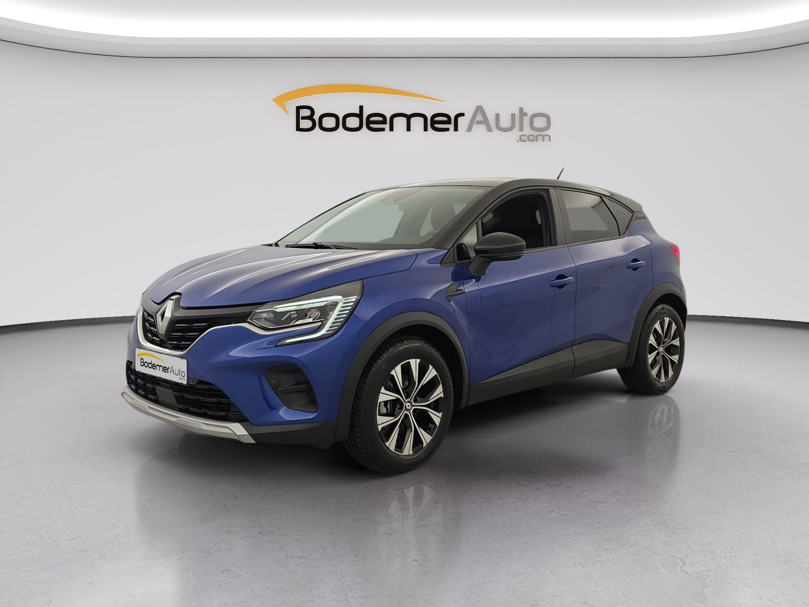 Renault Captur  E-Tech full hybrid 145 occasion de 2023 en vente à Lorient