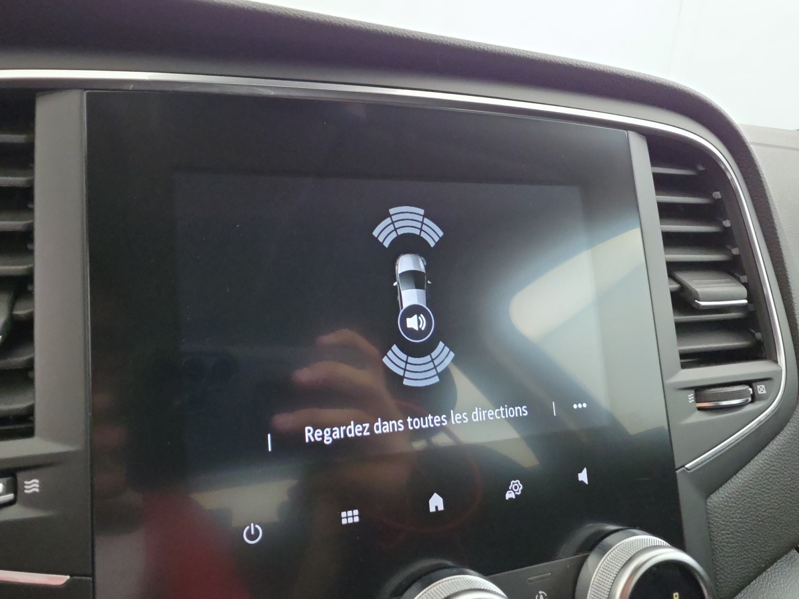 Vente en ligne Renault Megane 4 Mégane IV Berline Blue dCi 115 - 21N au prix de 15 490 €