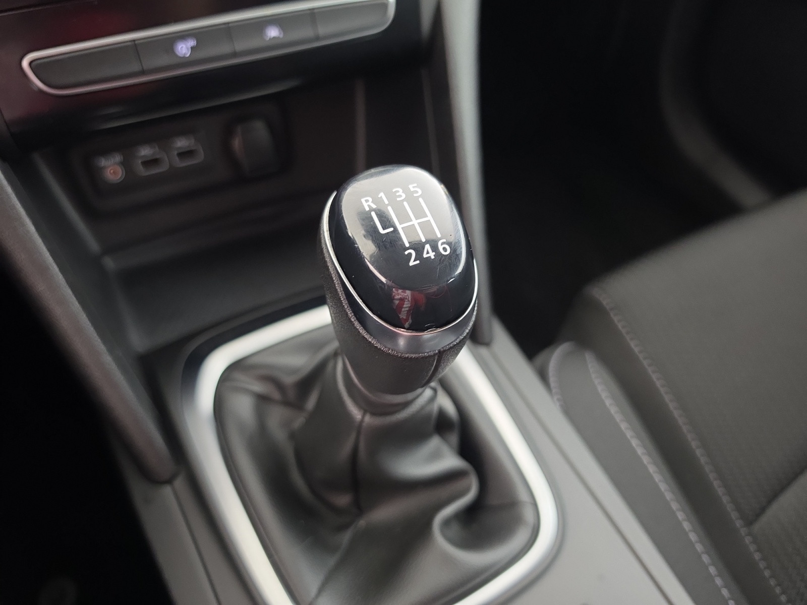 Vente en ligne Renault Megane 4 Mégane IV Berline Blue dCi 115 - 21N au prix de 15 490 €