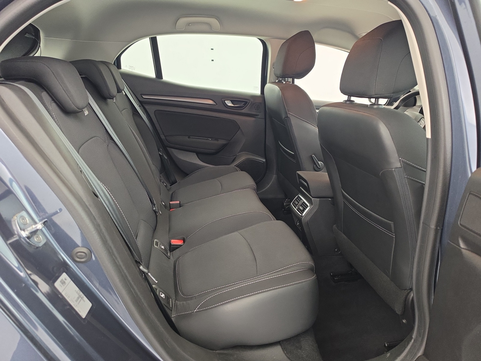 Vente en ligne Renault Megane 4 Mégane IV Berline Blue dCi 115 - 21N au prix de 15 490 €