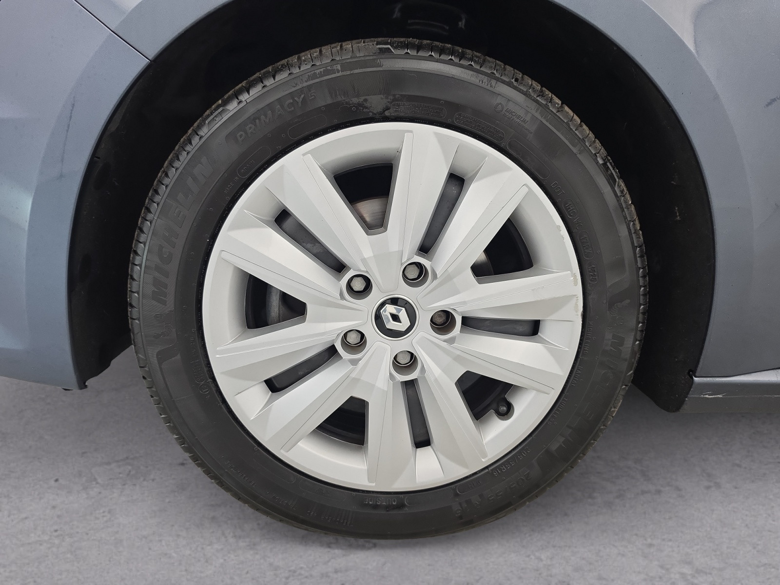 Vente en ligne Renault Megane 4 Mégane IV Berline Blue dCi 115 - 21N au prix de 15 490 €