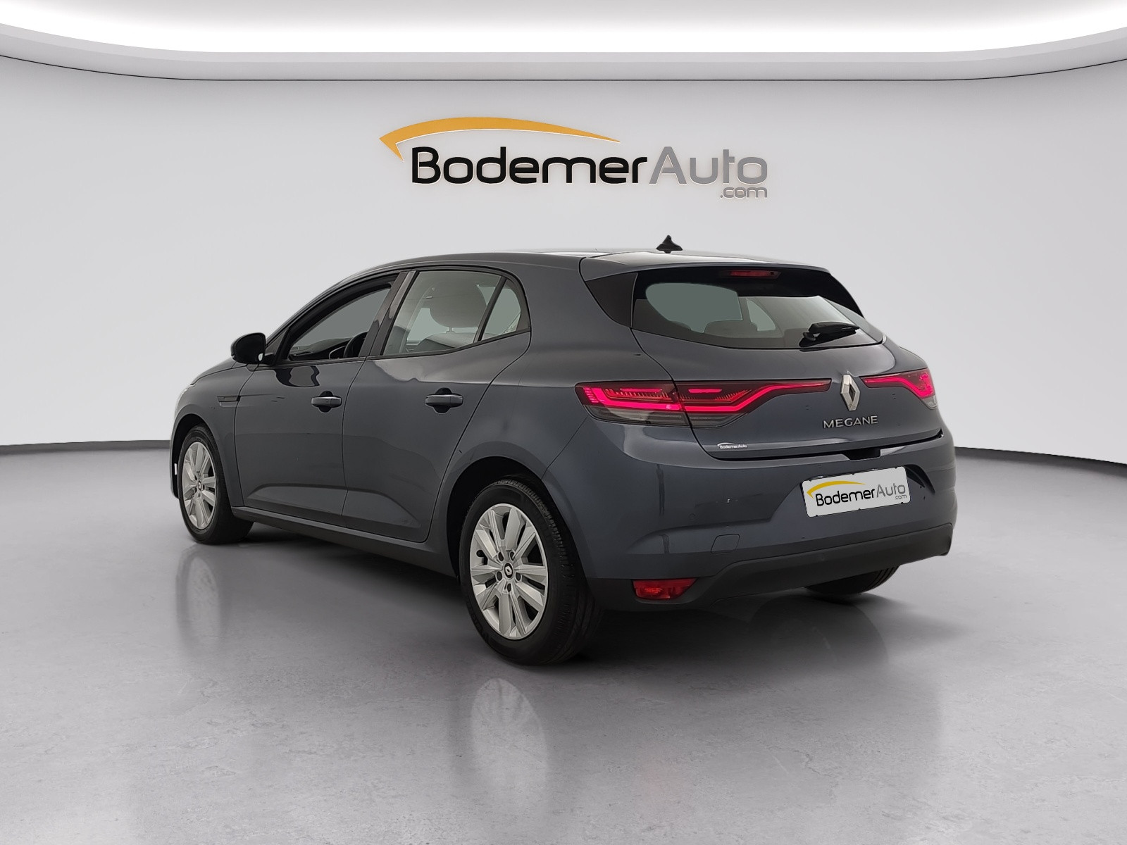 Vente en ligne Renault Megane 4 Mégane IV Berline Blue dCi 115 - 21N au prix de 15 490 €