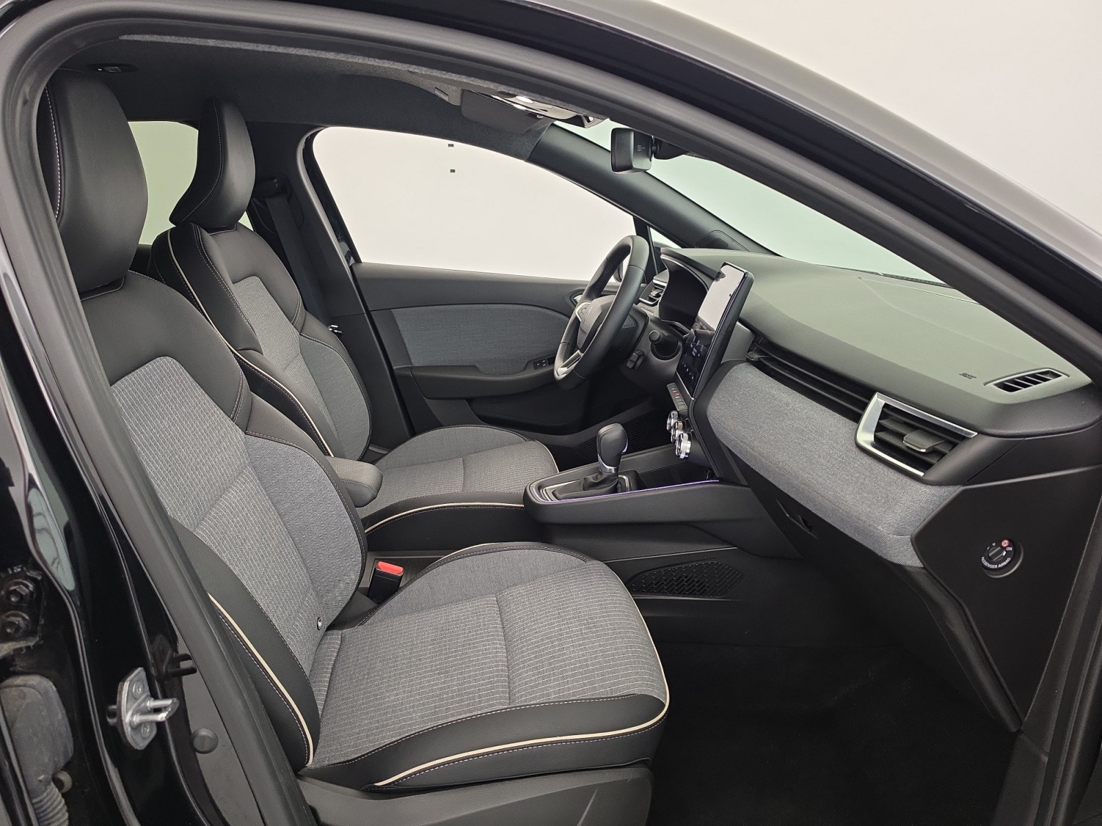 Vente en ligne Renault Clio 5 Clio E-Tech full hybrid 145 ch GSR2 au prix de 19 990 €