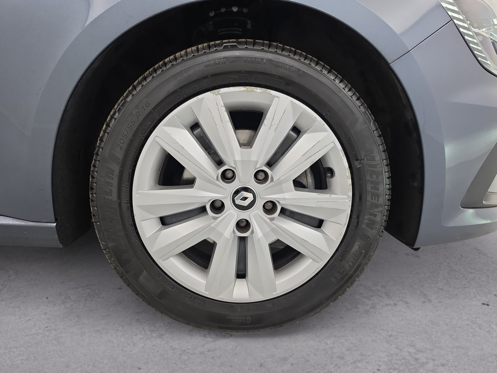 Vente en ligne Renault Megane 4 Mégane IV Berline Blue dCi 115 - 21N au prix de 15 490 €