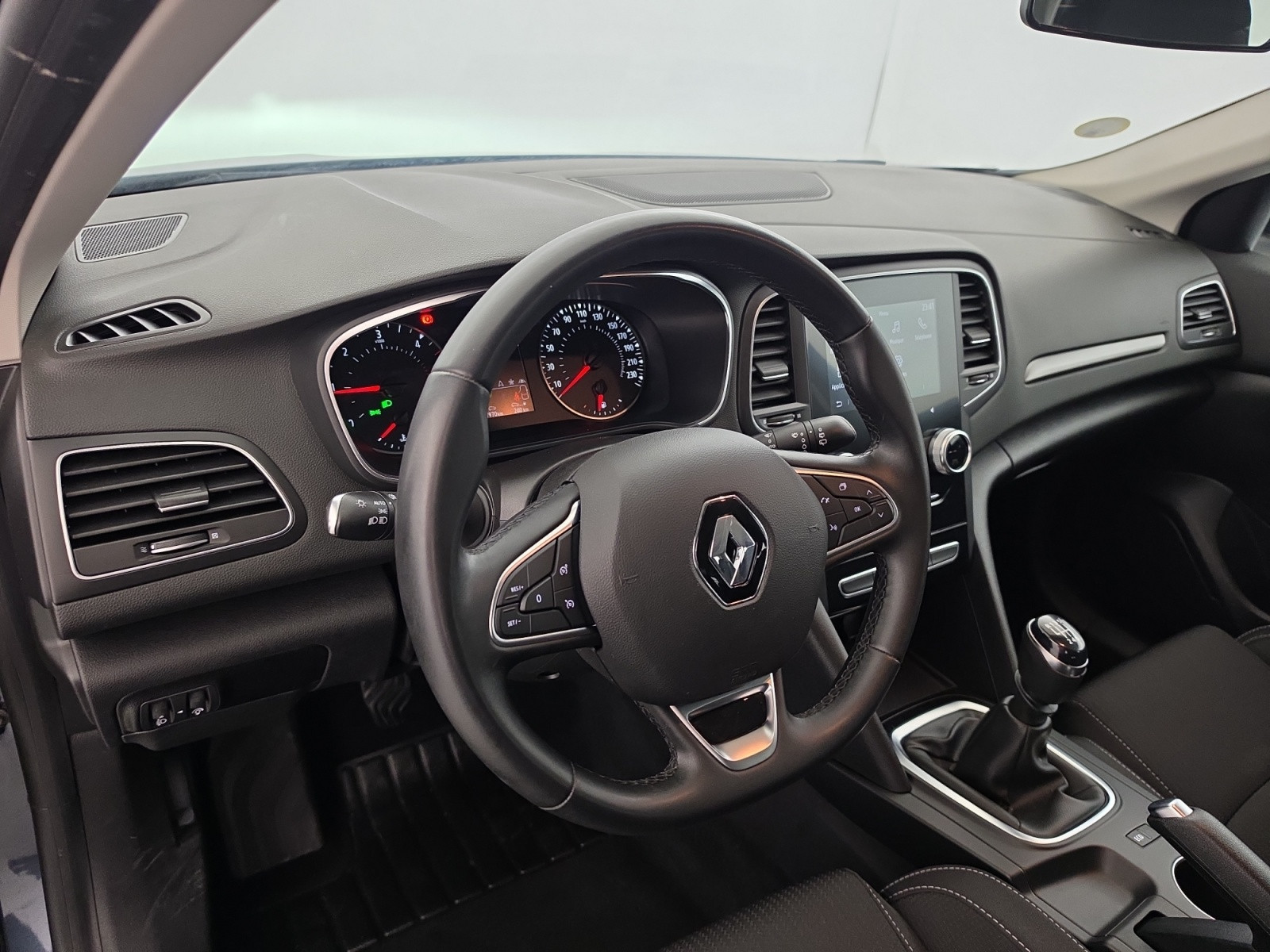 Vente en ligne Renault Megane 4 Mégane IV Berline Blue dCi 115 - 21N au prix de 15 490 €