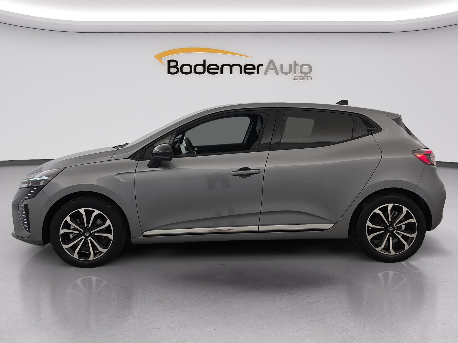 Vente en ligne Renault Clio 5 Clio E-Tech full hybrid 145 ch GSR2 au prix de 20 290 €