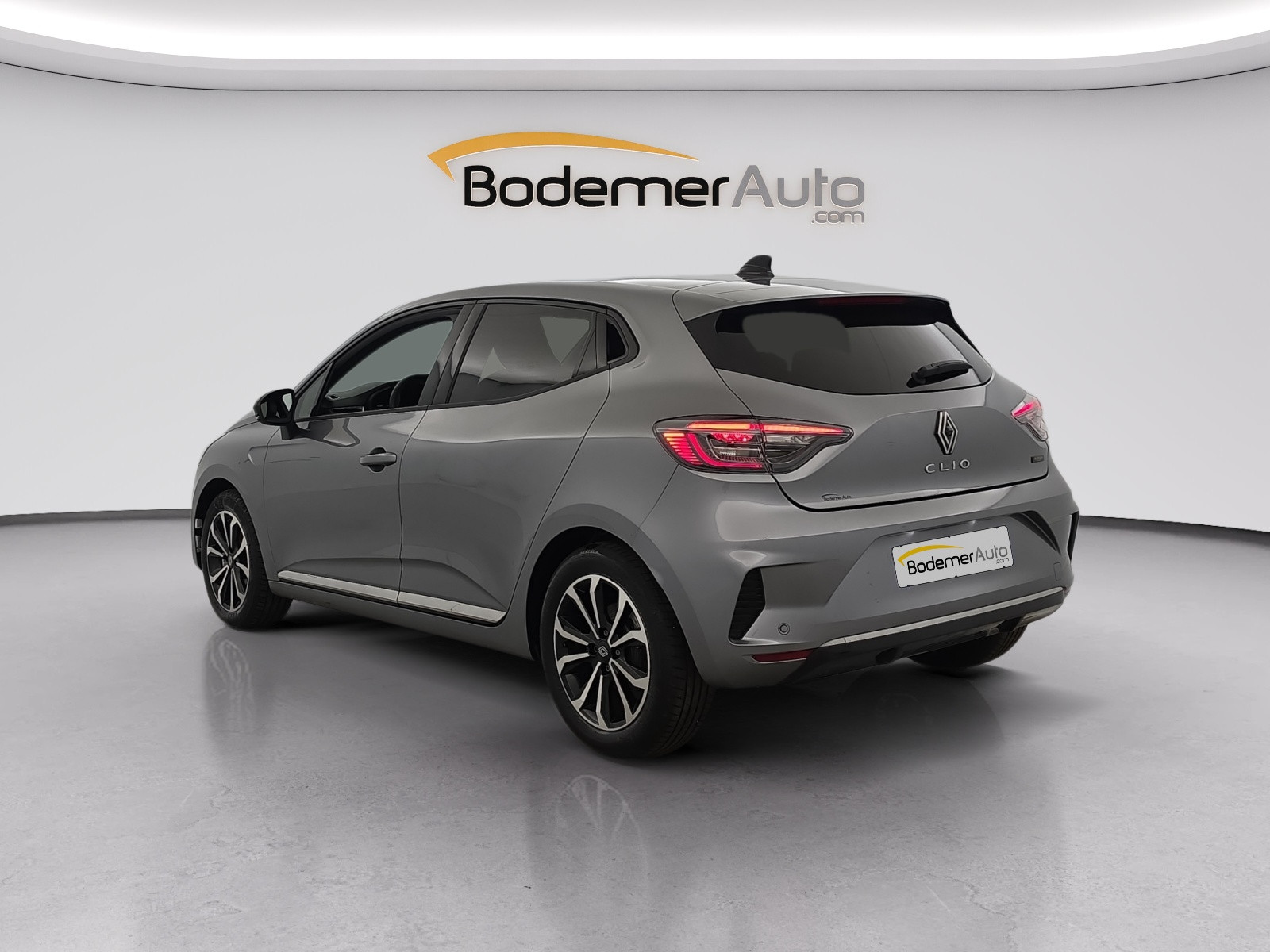 Vente en ligne Renault Clio 5 Clio E-Tech full hybrid 145 ch GSR2 au prix de 20 290 €