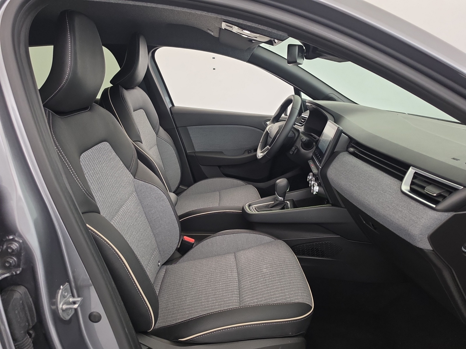 Vente en ligne Renault Clio 5 Clio E-Tech full hybrid 145 ch GSR2 au prix de 20 290 €