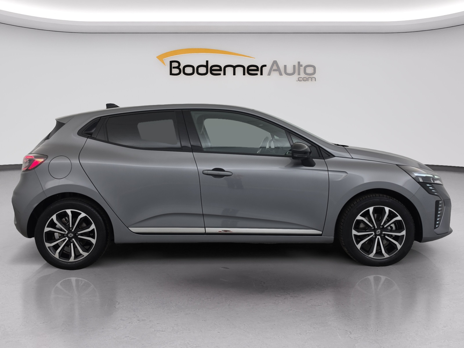 Vente en ligne Renault Clio 5 Clio E-Tech full hybrid 145 ch GSR2 au prix de 20 290 €