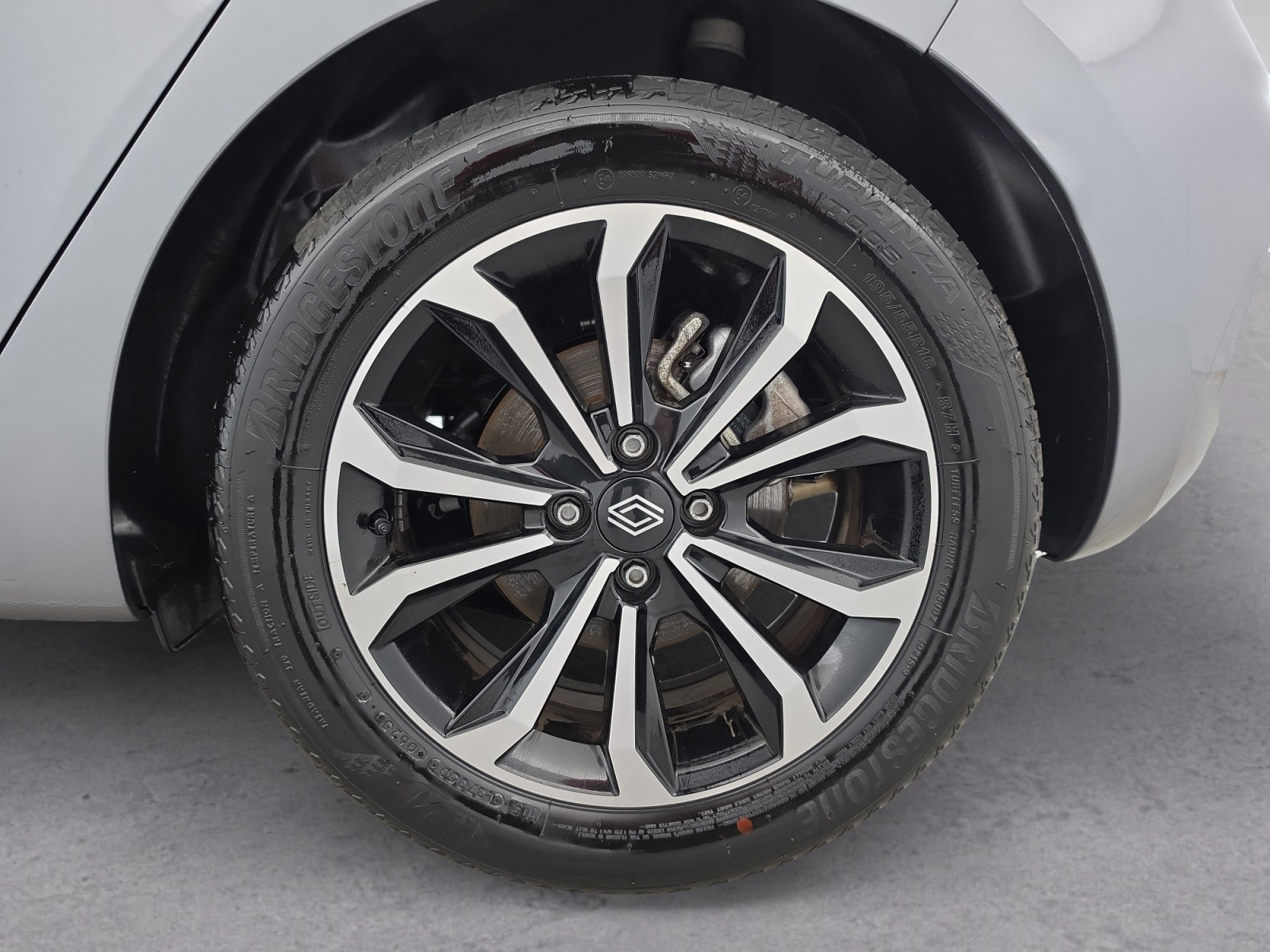 Vente en ligne Renault Clio 5 Clio E-Tech full hybrid 145 ch GSR2 au prix de 20 290 €