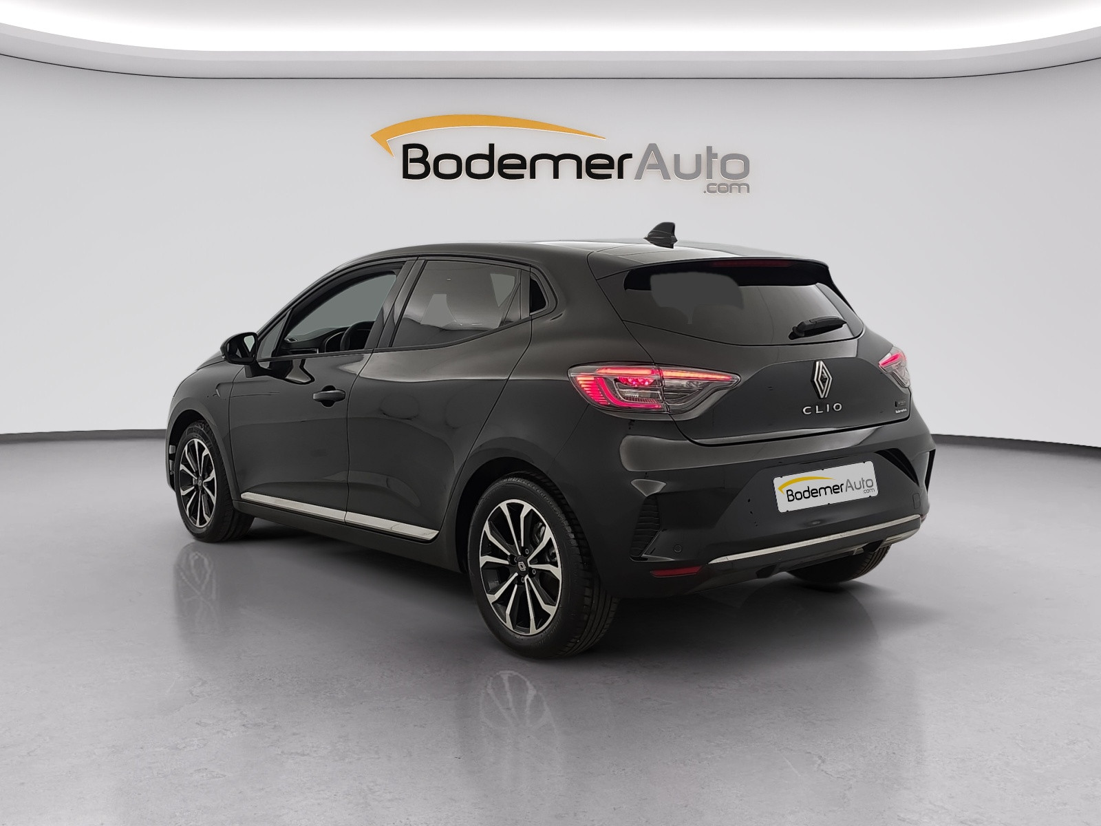 Vente en ligne Renault Clio 5 Clio E-Tech full hybrid 145 ch GSR2 au prix de 20 490 €