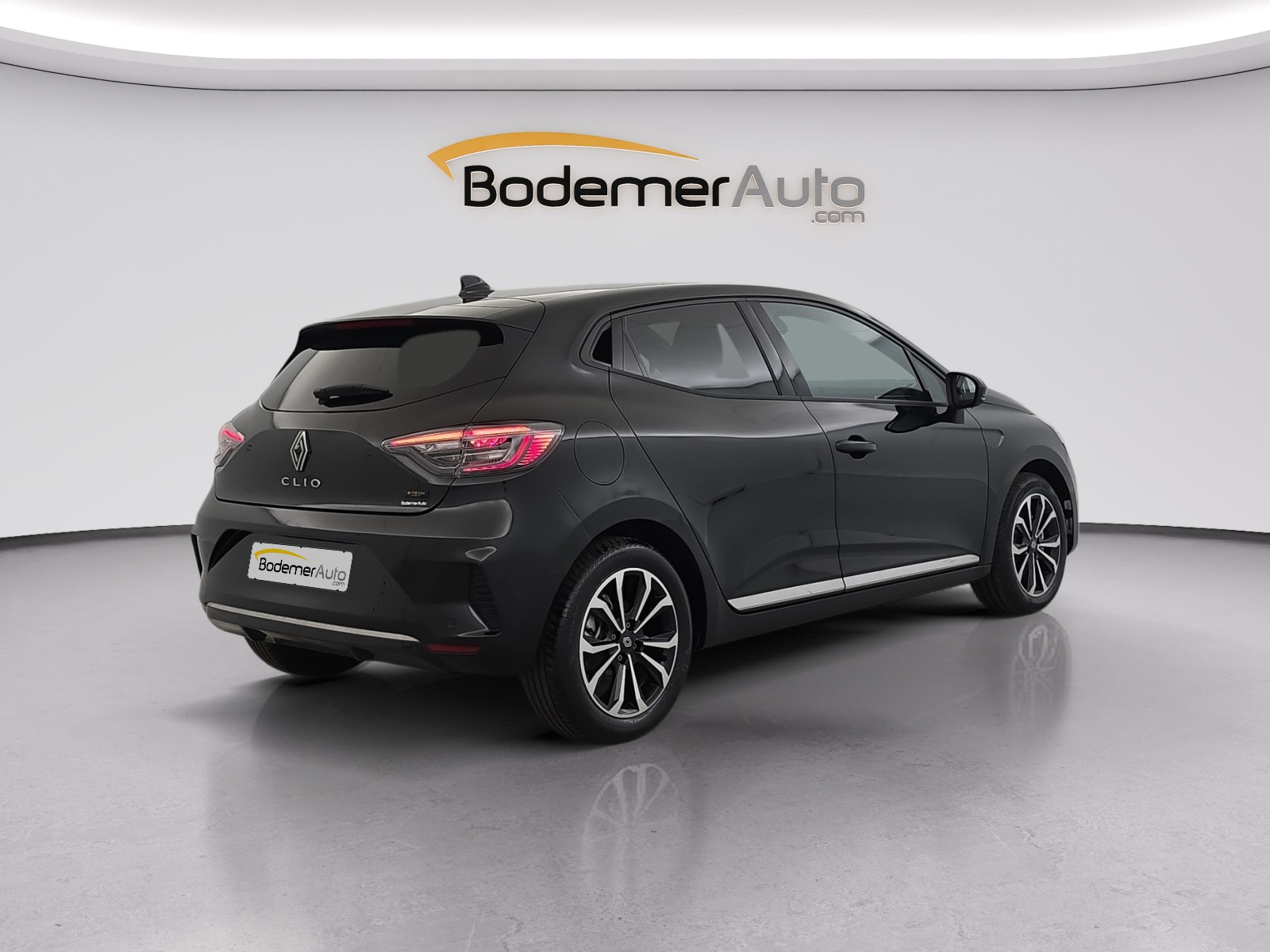 Vente en ligne Renault Clio 5 Clio E-Tech full hybrid 145 ch GSR2 au prix de 20 490 €
