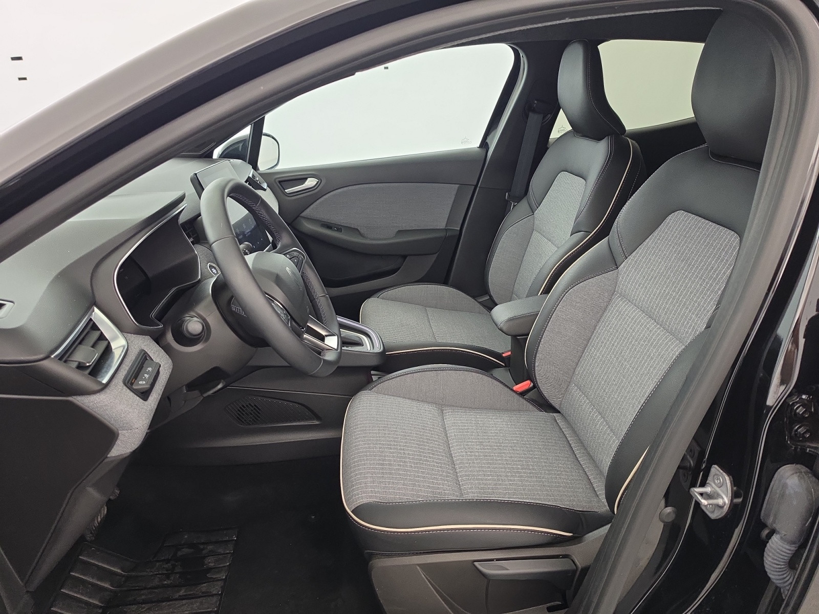 Vente en ligne Renault Clio 5 Clio E-Tech full hybrid 145 ch GSR2 au prix de 20 490 €