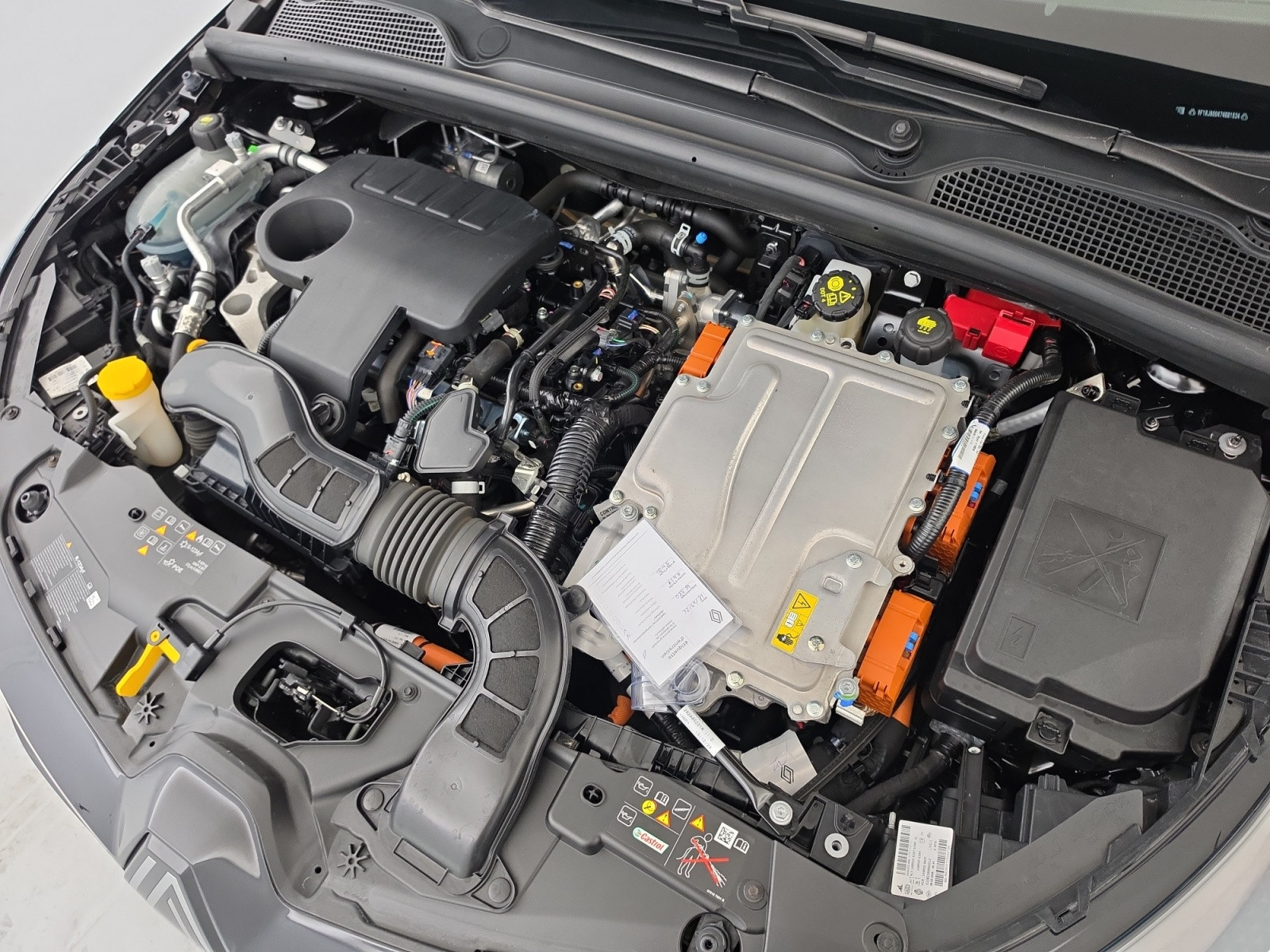 Vente en ligne Renault Clio 5 Clio E-Tech full hybrid 145 ch GSR2 au prix de 20 490 €