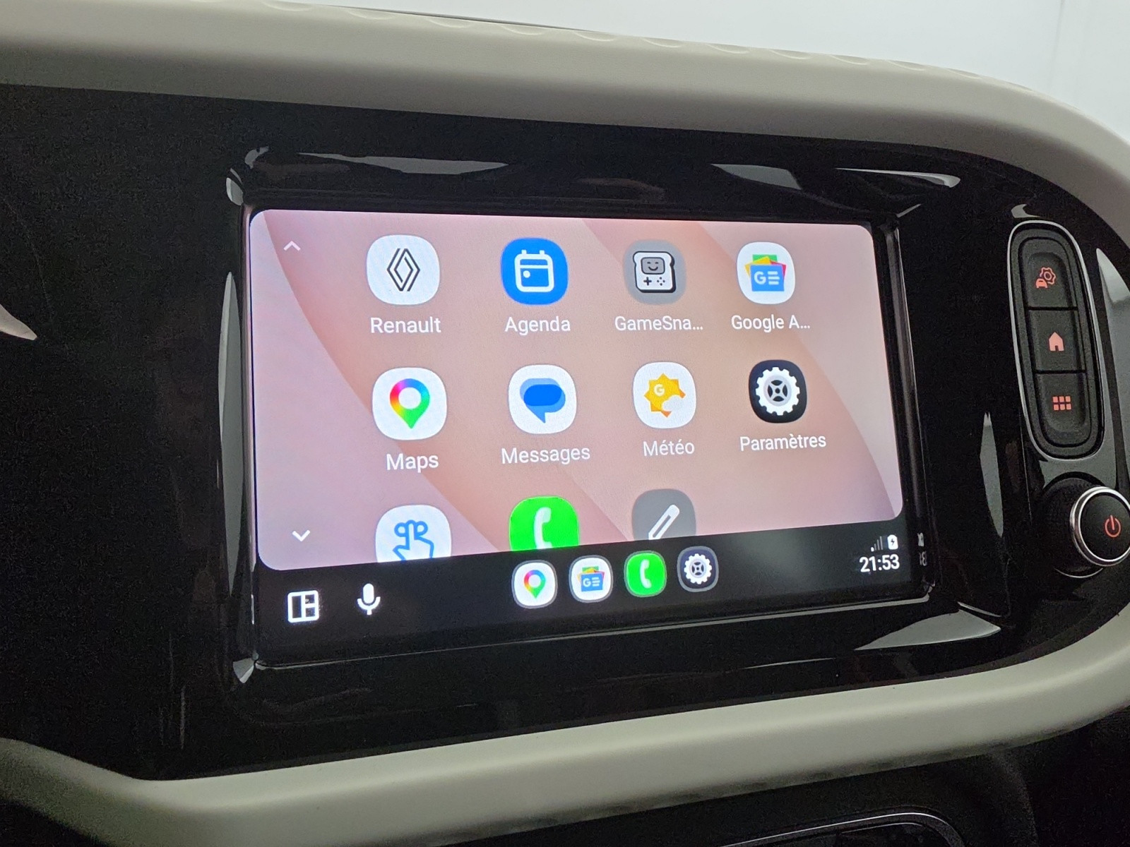 Vente en ligne Renault Twingo Electrique Twingo III E-Tech au prix de 13 890 €