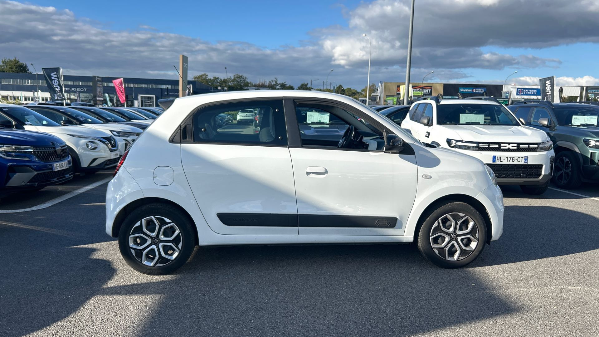 Vente en ligne Renault Twingo 3  SCe 65 au prix de 11 990 €