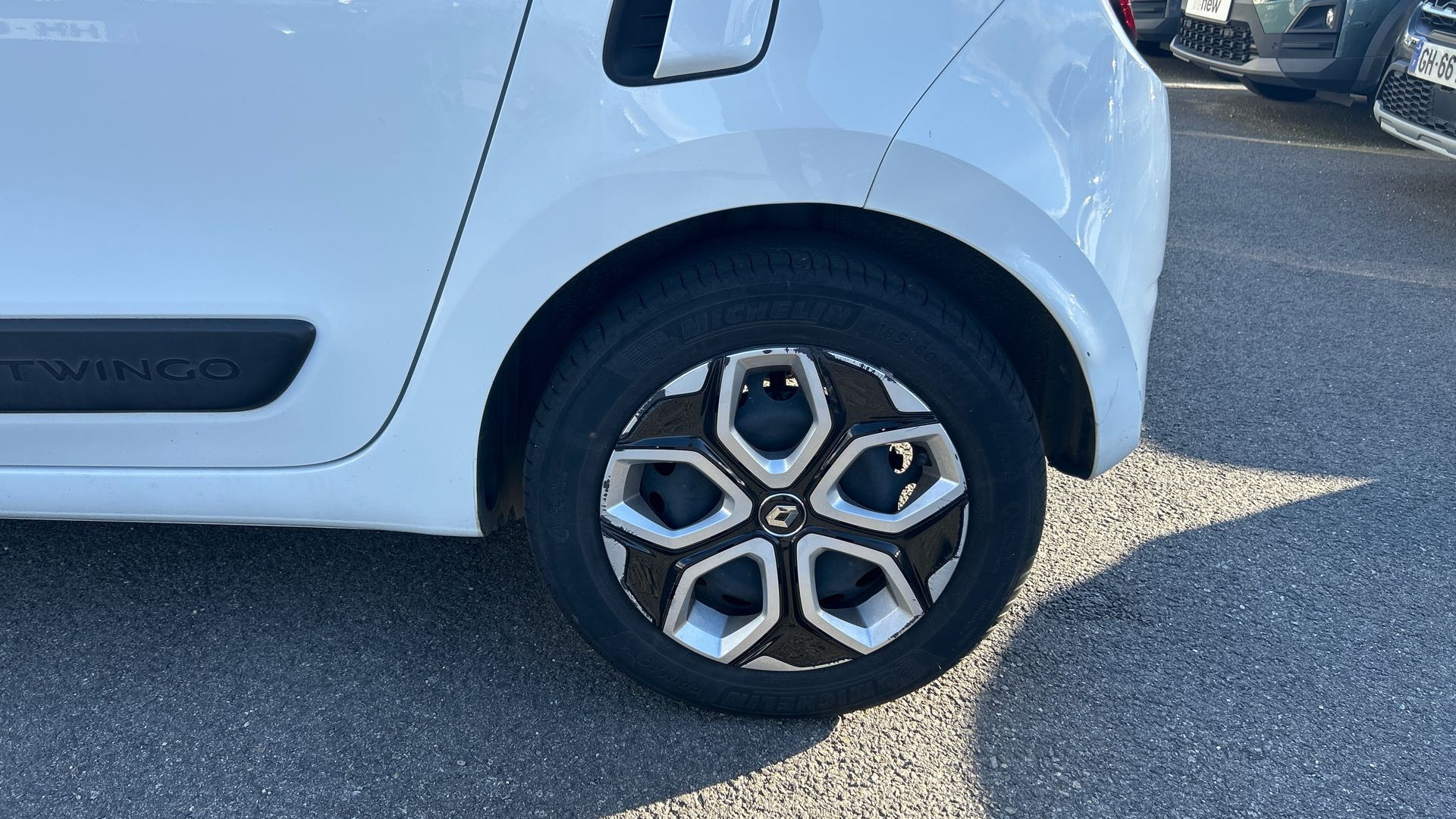 Vente en ligne Renault Twingo 3  SCe 65 au prix de 11 990 €