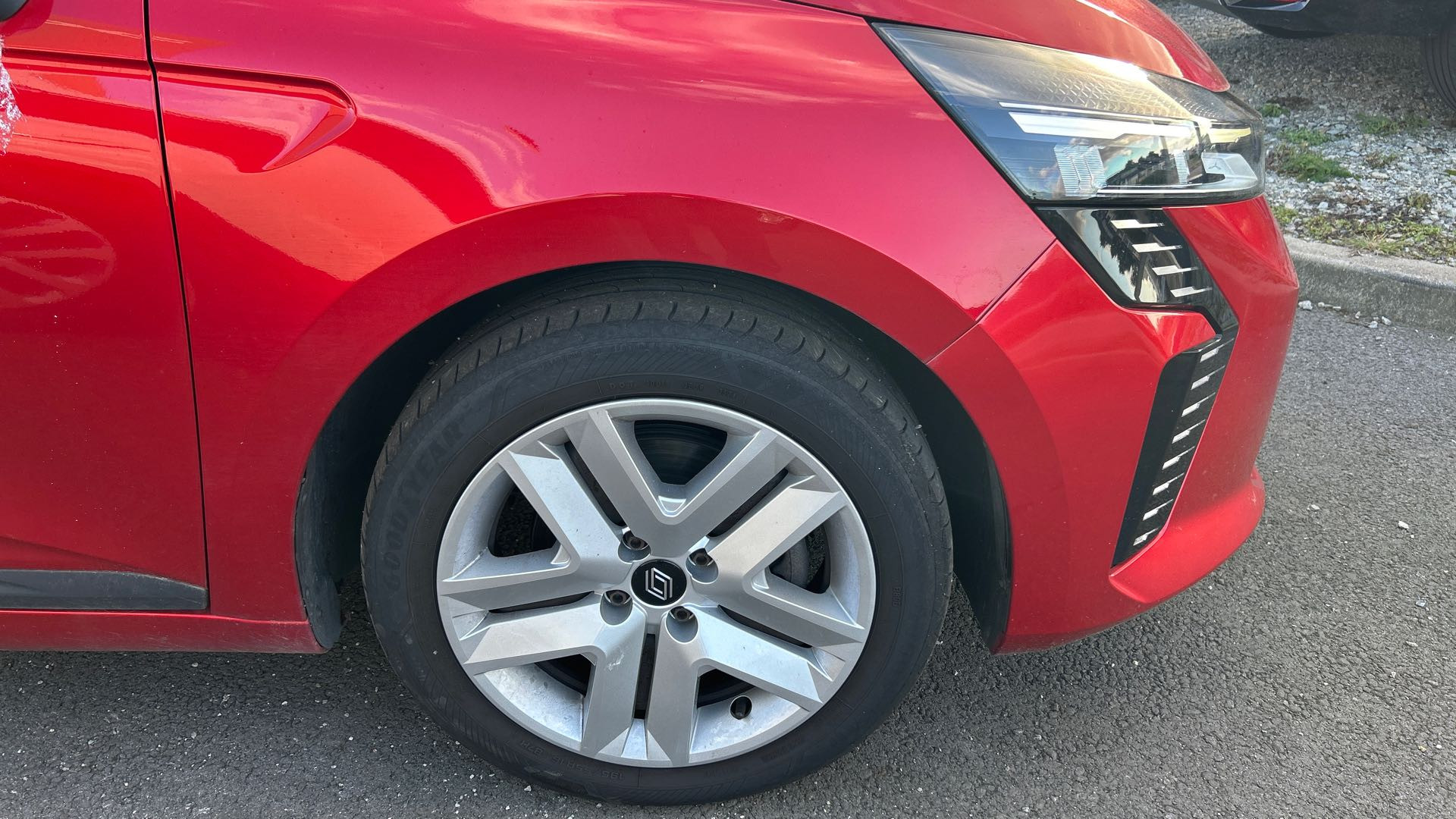 Vente en ligne Renault Clio 5 Clio Blue dCi 100 au prix de 14 990 €