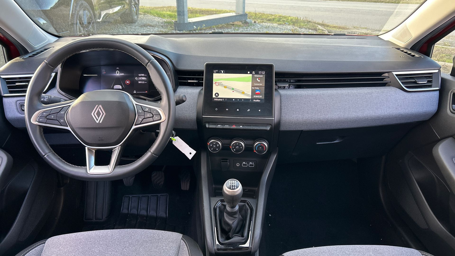 Vente en ligne Renault Clio 5 Clio Blue dCi 100 au prix de 14 990 €