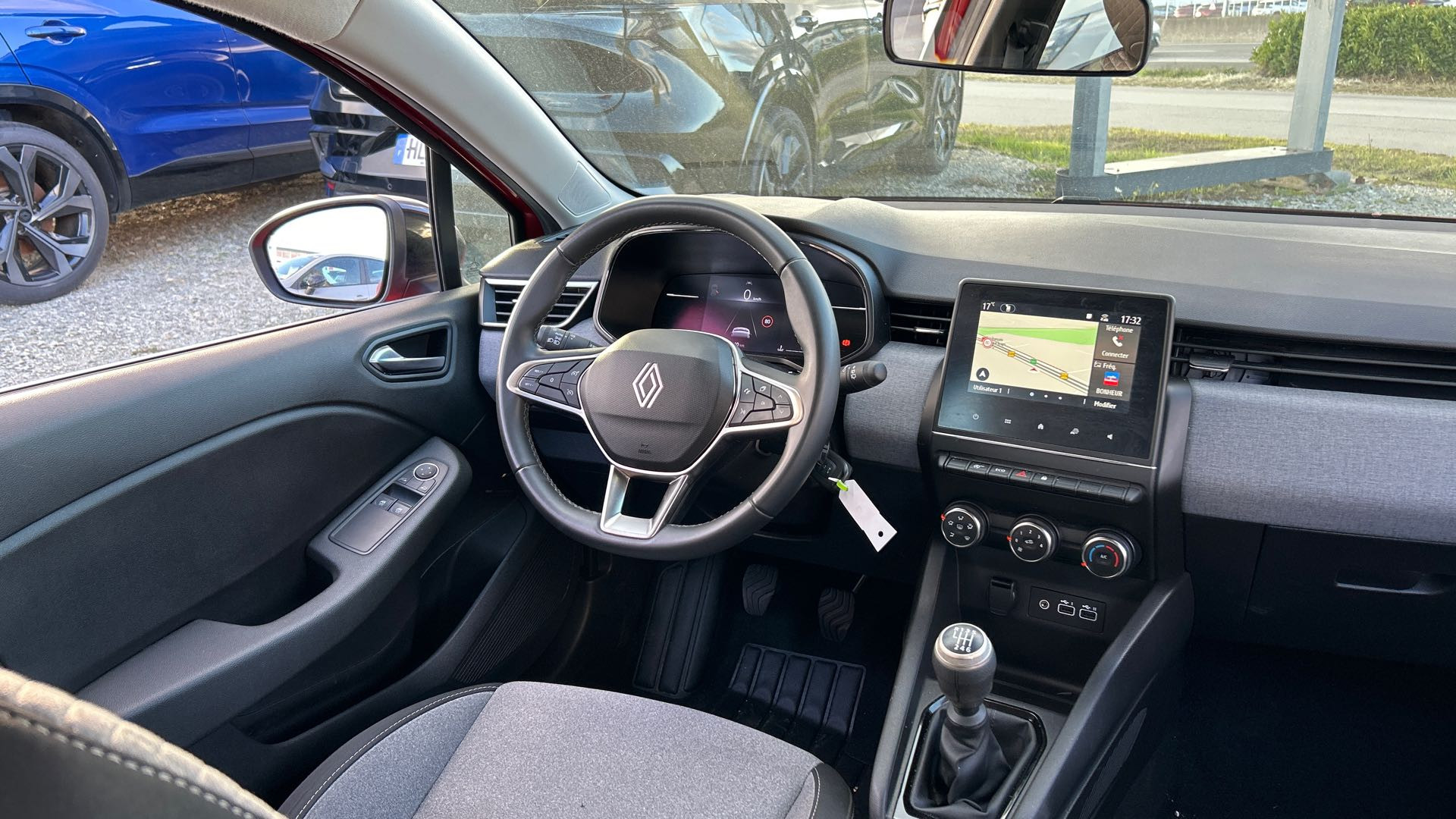 Vente en ligne Renault Clio 5 Clio Blue dCi 100 au prix de 14 990 €