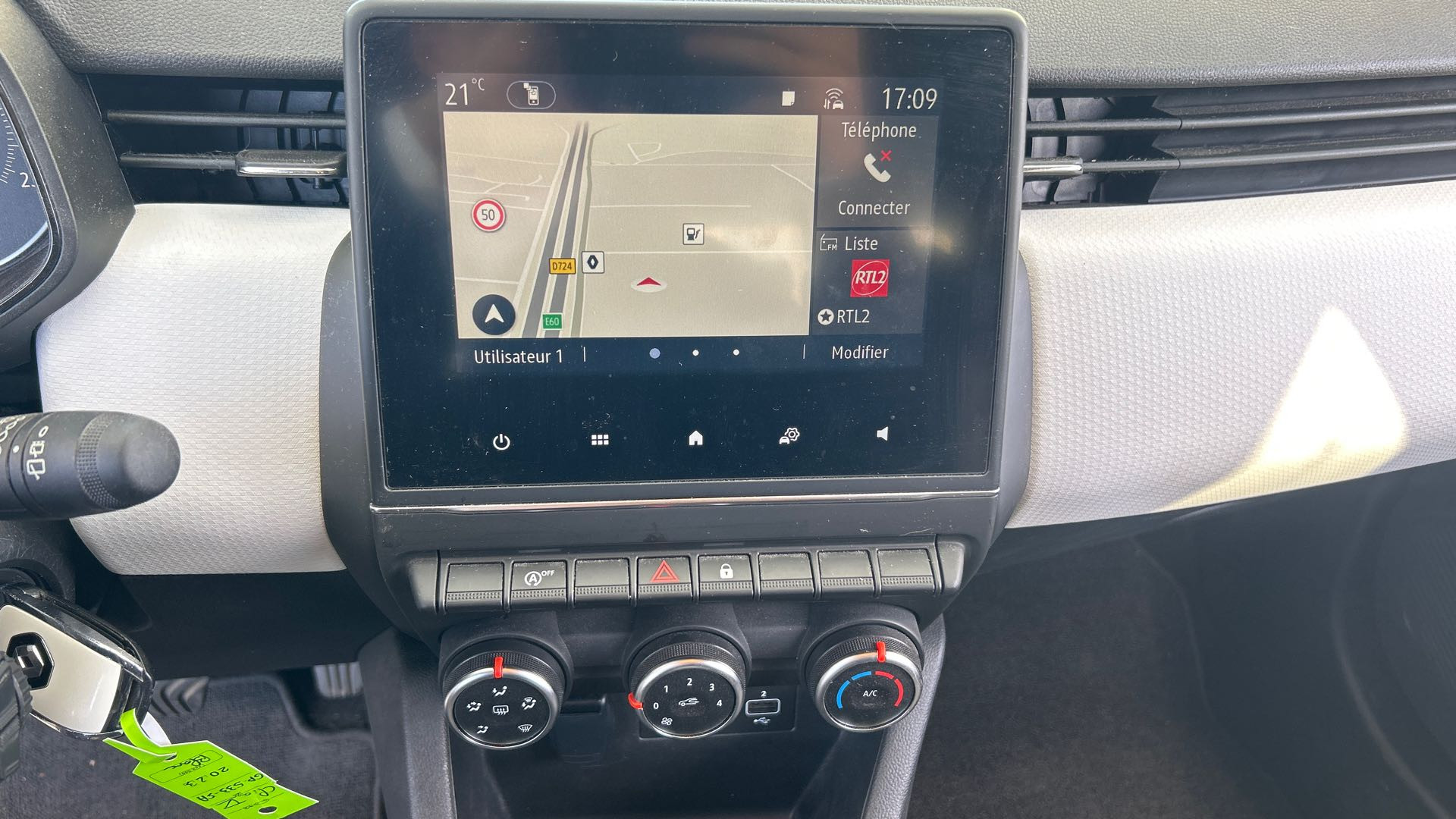 Vente en ligne Renault Clio 5 Clio SCe 65 au prix de 12 990 €