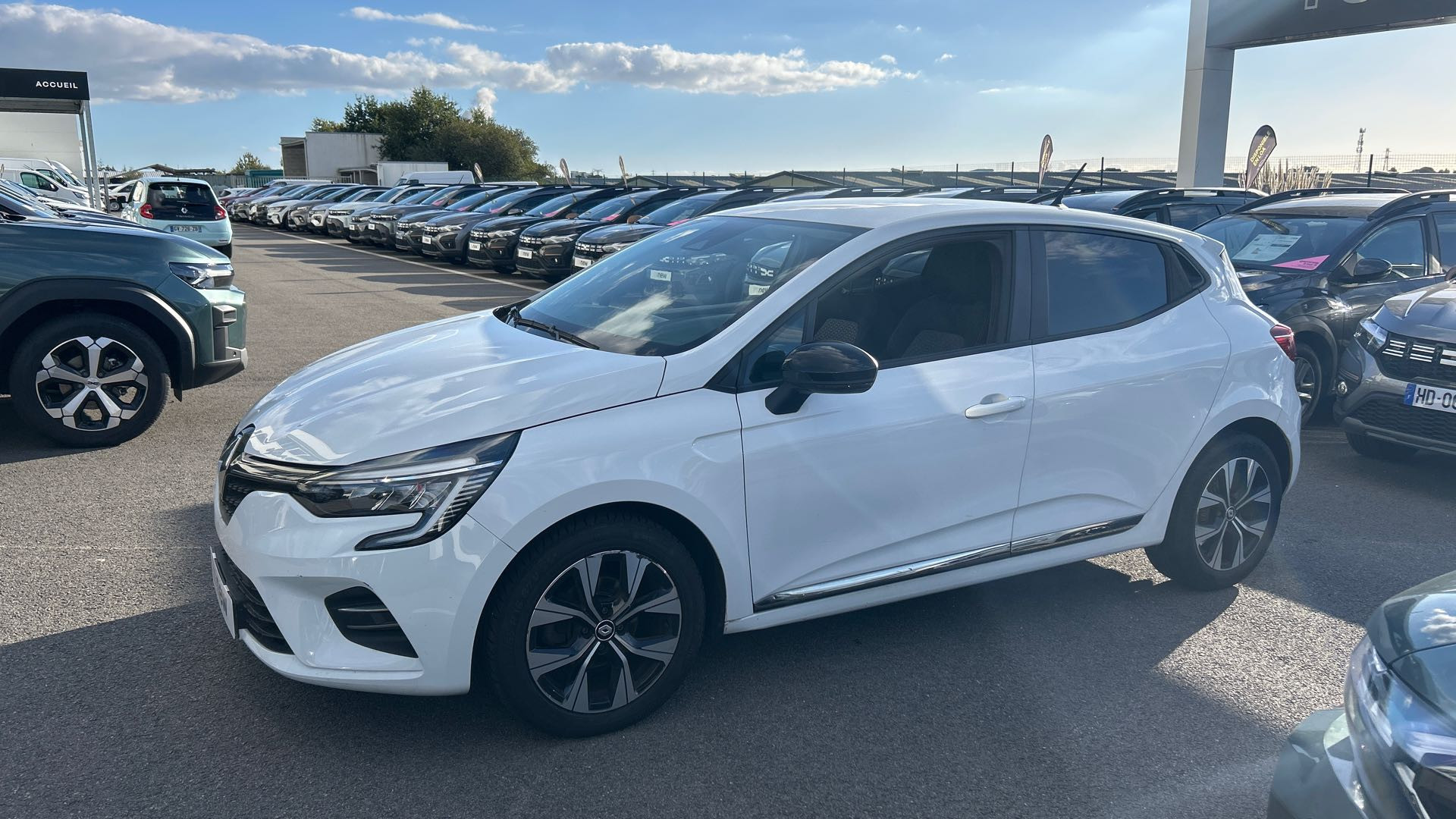 Renault Clio 5 Clio SCe 65 occasion de 2023 en vente à Lorient