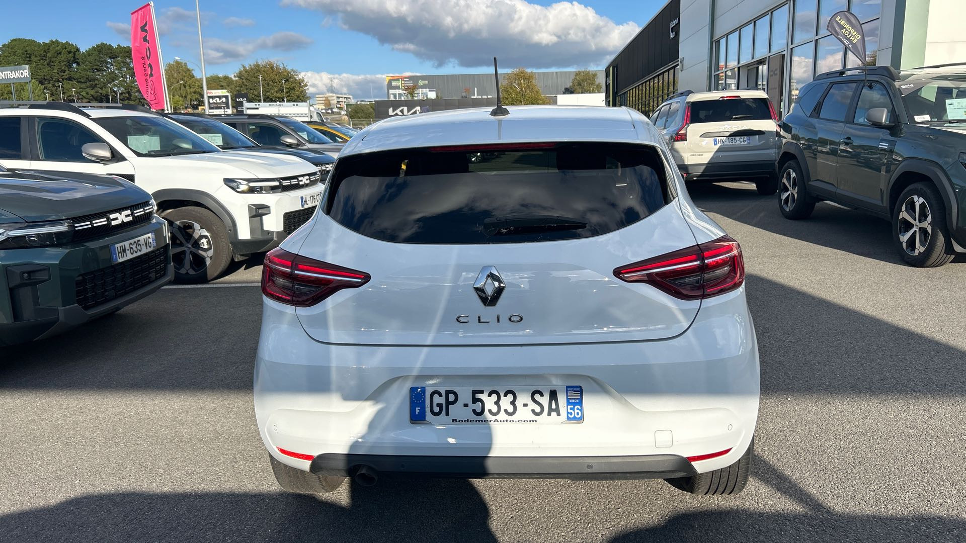 Vente en ligne Renault Clio 5 Clio SCe 65 au prix de 12 990 €