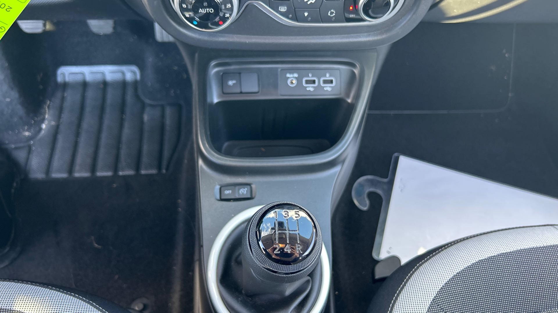 Vente en ligne Renault Twingo 3  SCe 65 au prix de 11 990 €