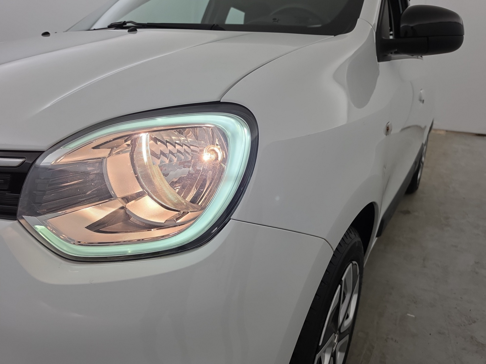 Vente en ligne Renault Twingo Electrique Twingo III E-Tech au prix de 12 990 €